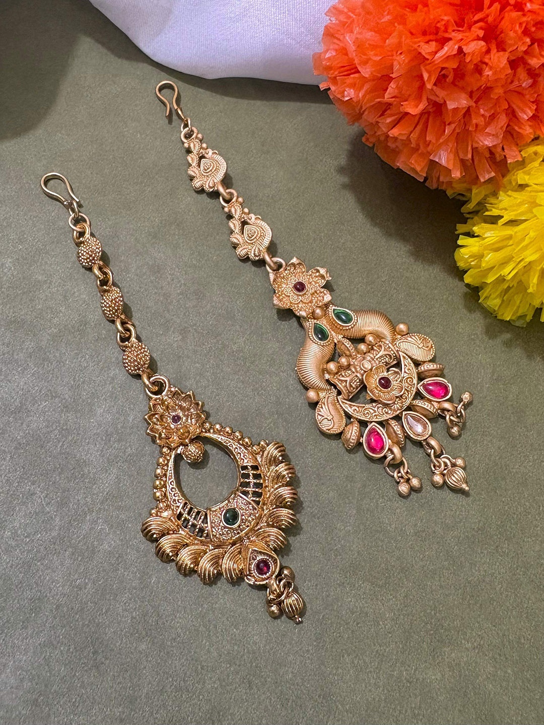 

ATIBELLE Set of 2 Gold-Plated Stone Studded & Beaded Floral Shaped Maang Tikkas