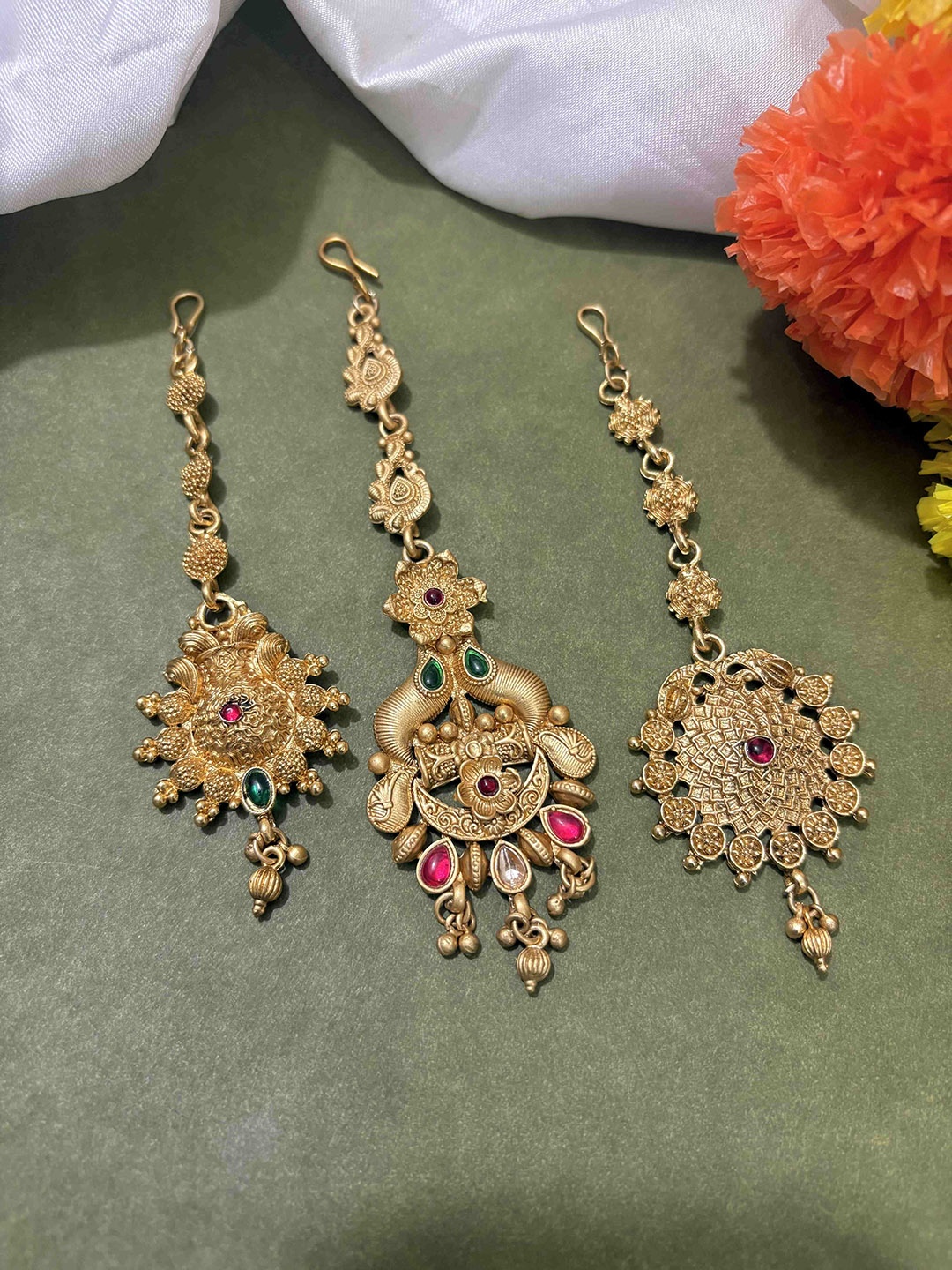 

ATIBELLE Set of 3 Gold-Plated Stone Studded & Beaded Floral Shaped Maang Tikkas