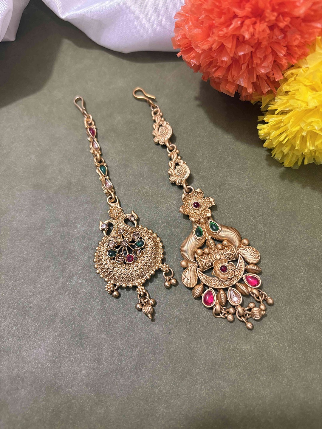 

ATIBELLE Set Of 2 Gold-Plated Stone Studded Floral Shaped Maang Tikkas Head Jewellery