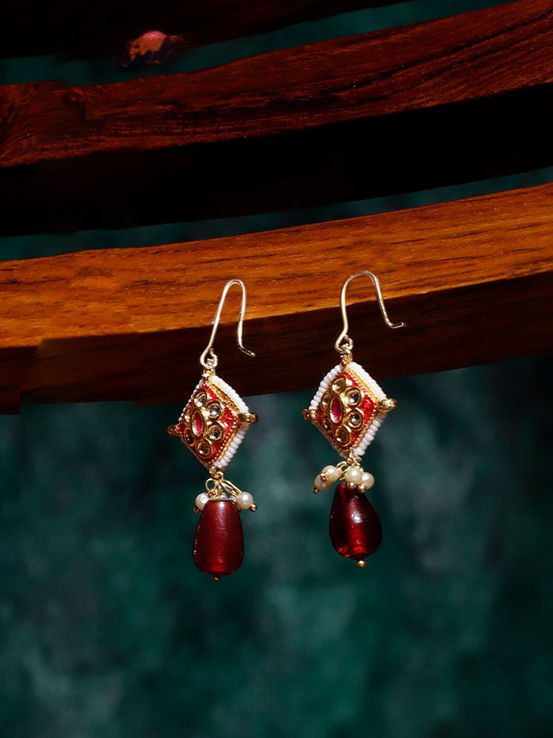 

DUGRISTYLE Rang-e-Anar Gold-Plated Kundan Studed Diamond Shaped Drop Earrings, Maroon