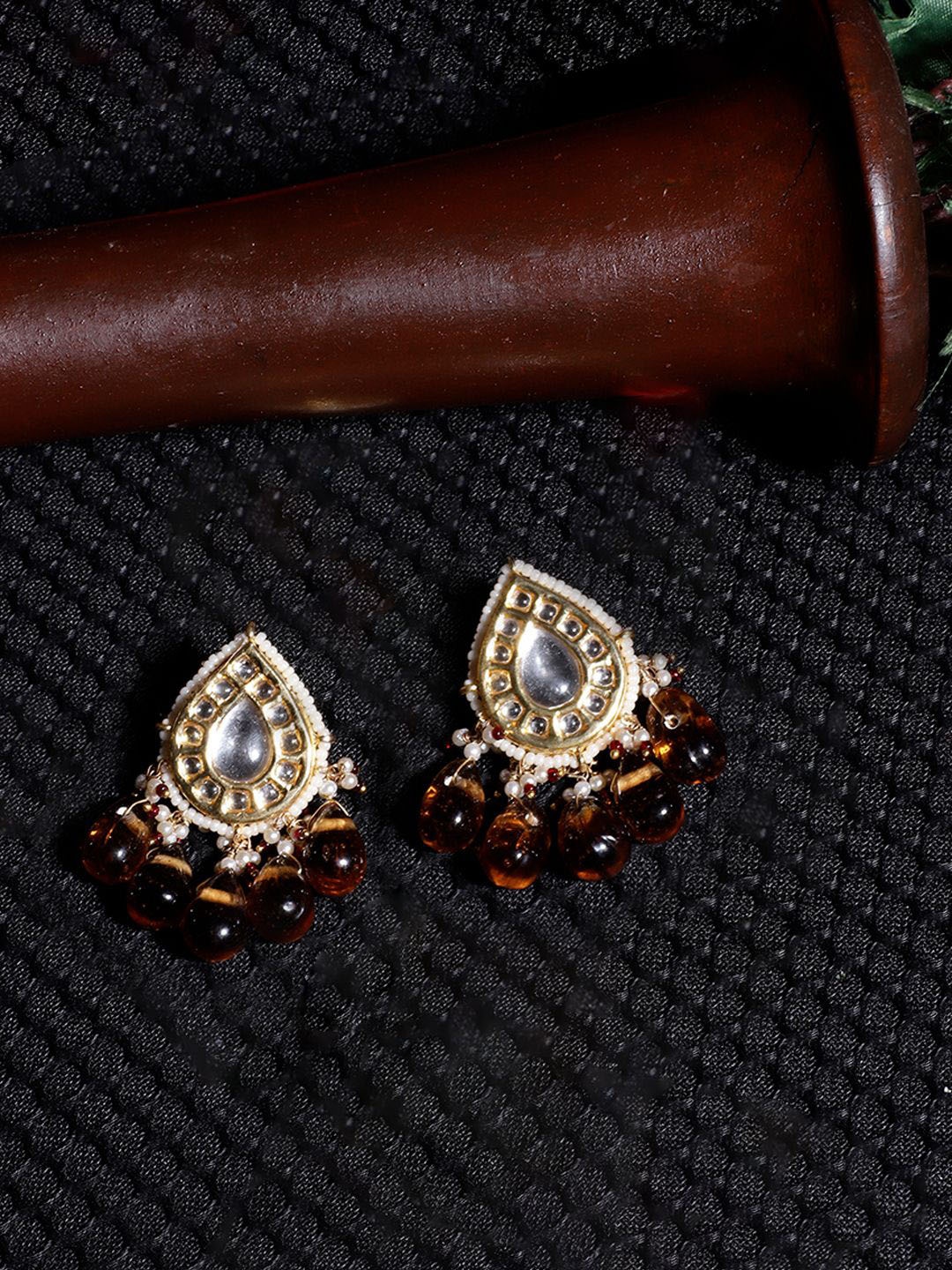 

DUGRISTYLE Gold-Plated Kundan Studded Teardrop Shaped Drop Earrings, Orange