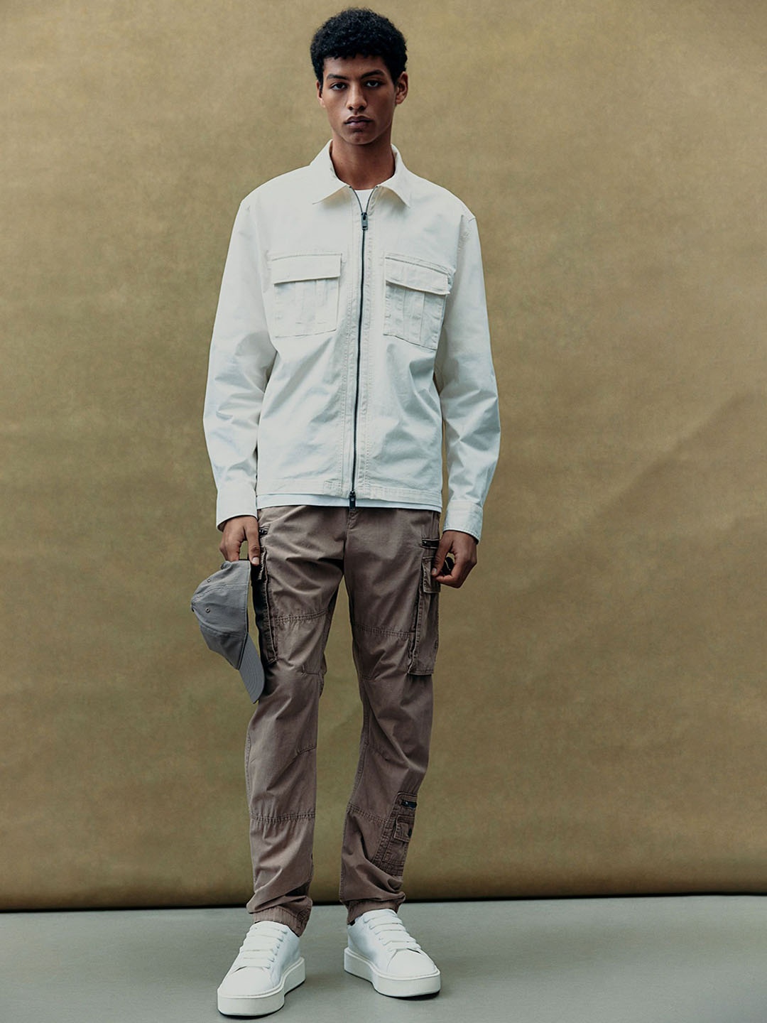 

H&M Regular Fit twill Cargo Trousers, Beige