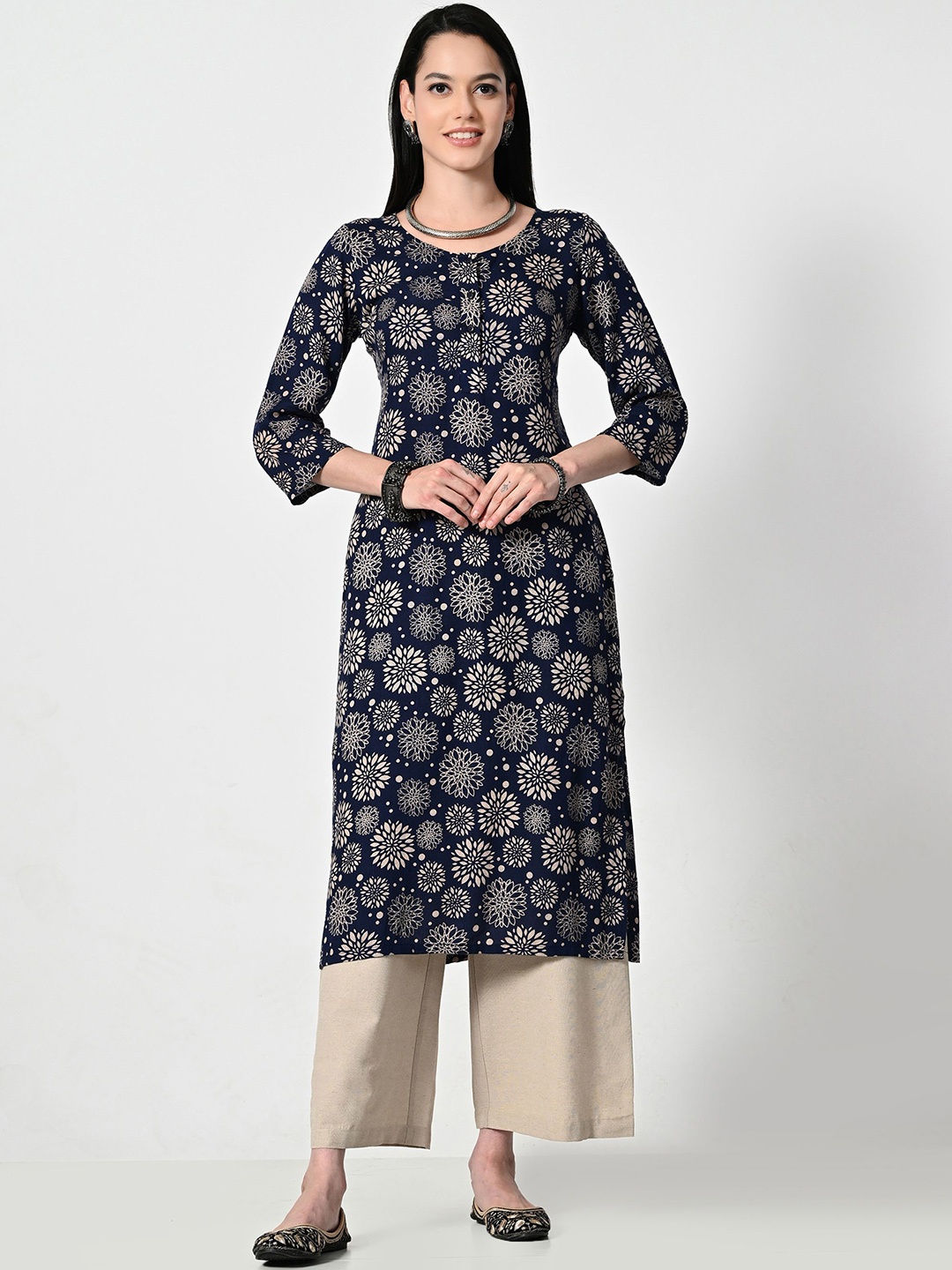 

ALL WAYS YOU Floral Printed Round Neck Straight Kurta, Blue