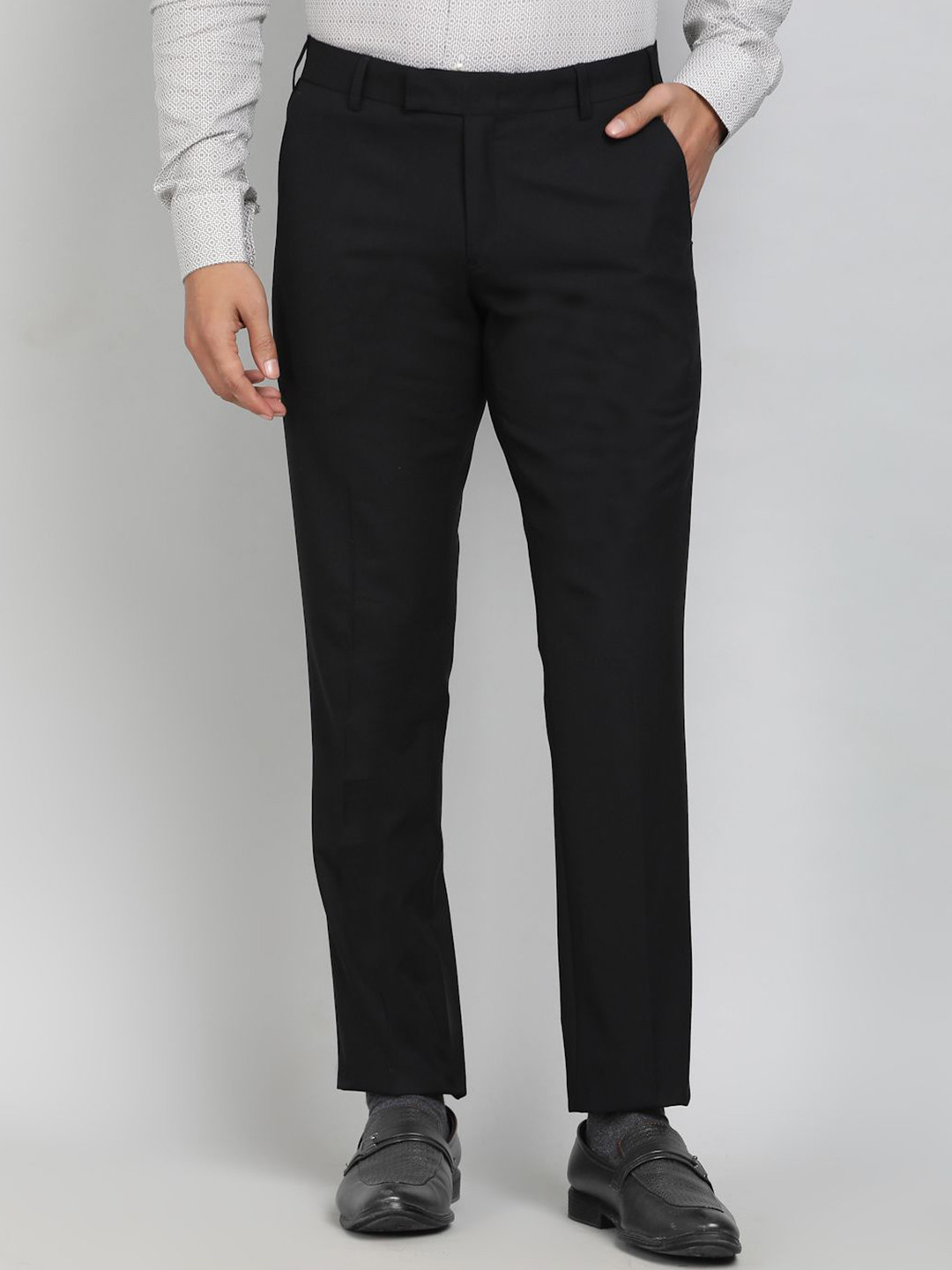 

JADE BLUE Men Slim Fit Trousers, Black