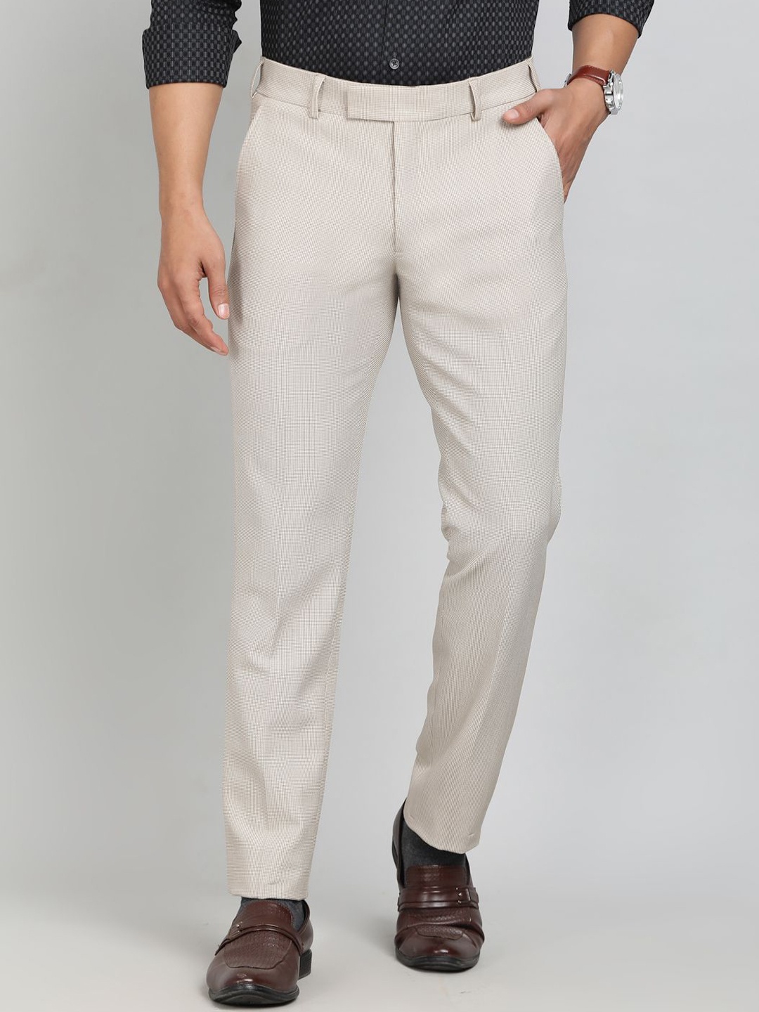 

METAL Men Slim Fit Mid-Rise Formal Trousers, Beige