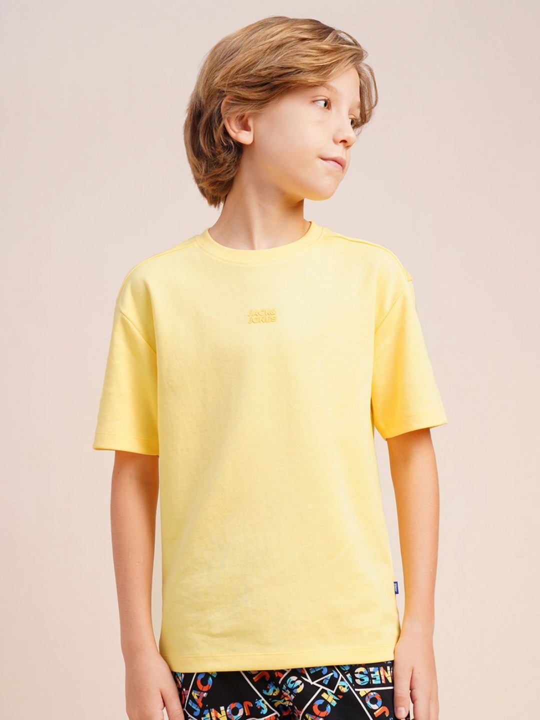

Jack & Jones Junior Boys Solid Round Neck Cotton Relaxed Fit T-shirt, Yellow