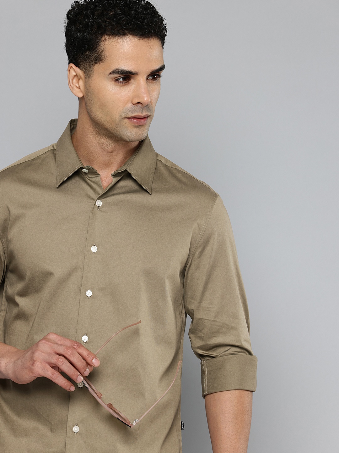 

Levis Opaque Slim Fit Casual Shirt, Khaki