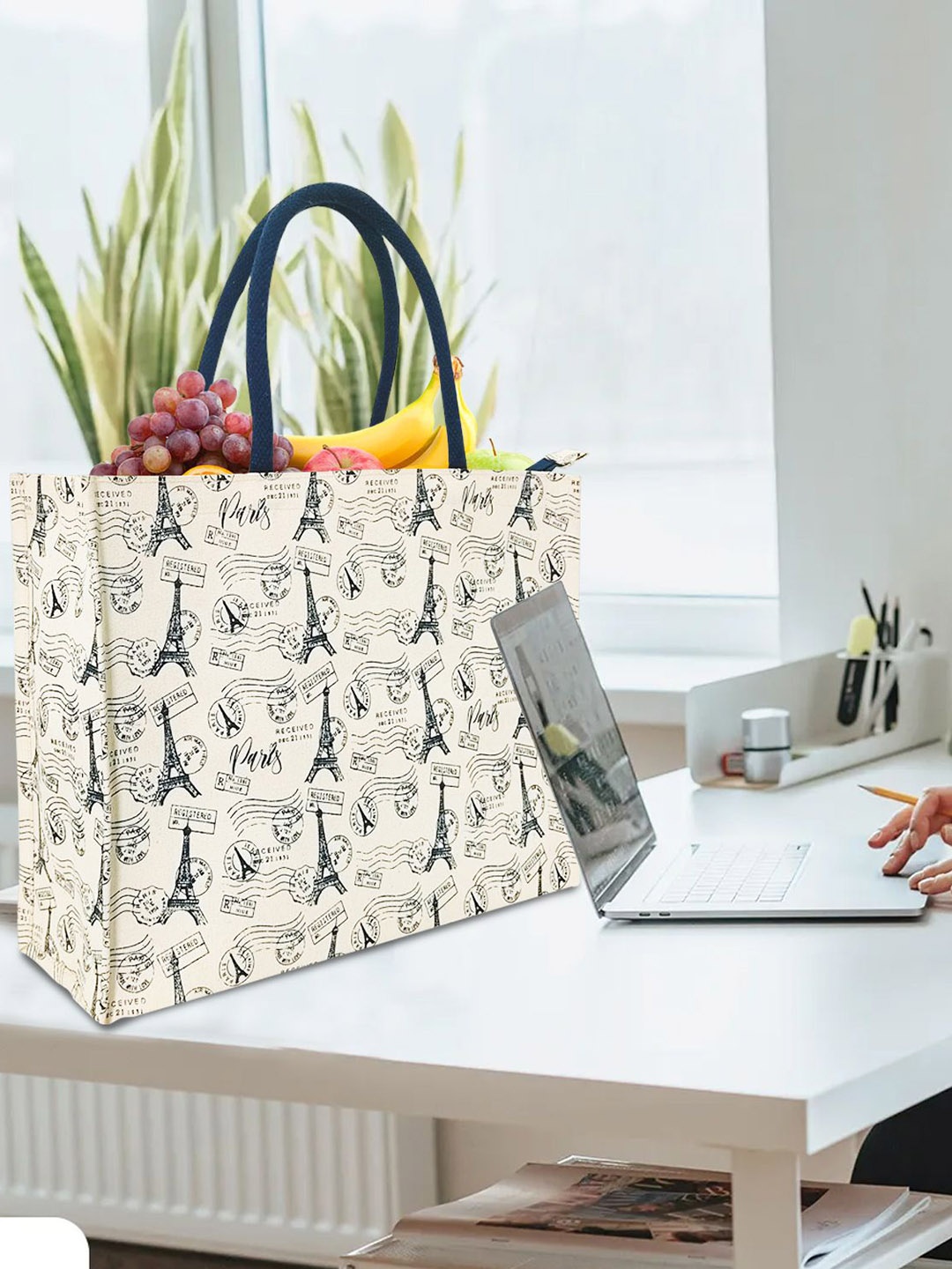 

earthbags Vintage Paris Printed Lunch Bag, White