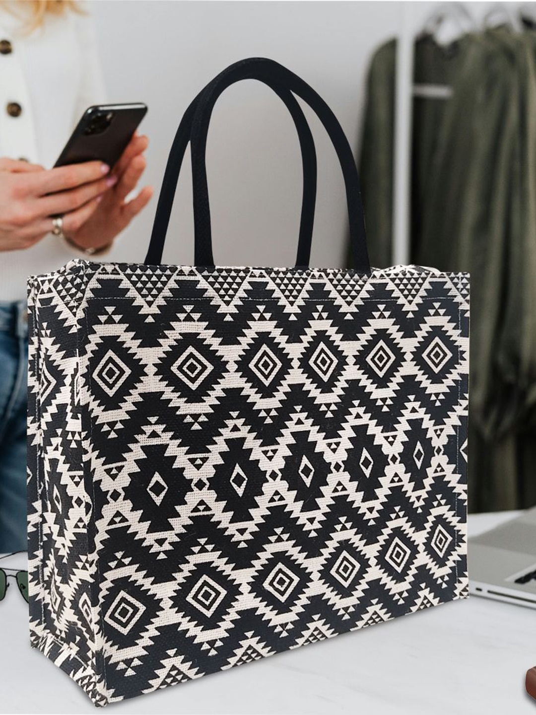 

earthbags Geometric Printed Lunch Bag, White