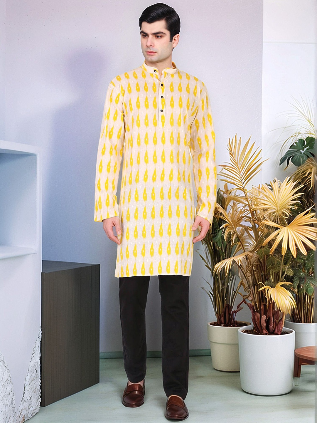 

Moda Rapido Floral Printed Mandarin Collar Kurta, Yellow