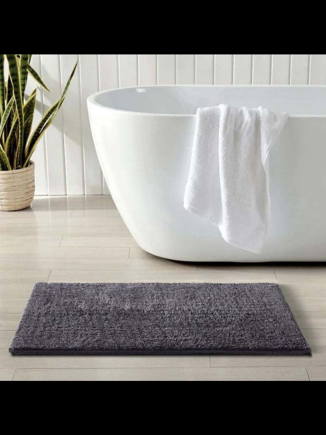 

MAA HOME CONCEPT Grey Self-design 1500 GSM Microfiber Anti-Skid Bath Rug