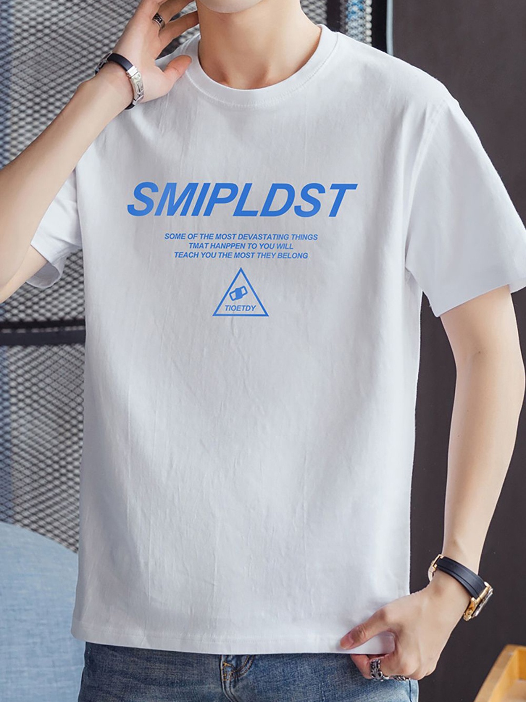 

StyleCast x Revolte Men Typography Printed Round Neck T-shirt, White