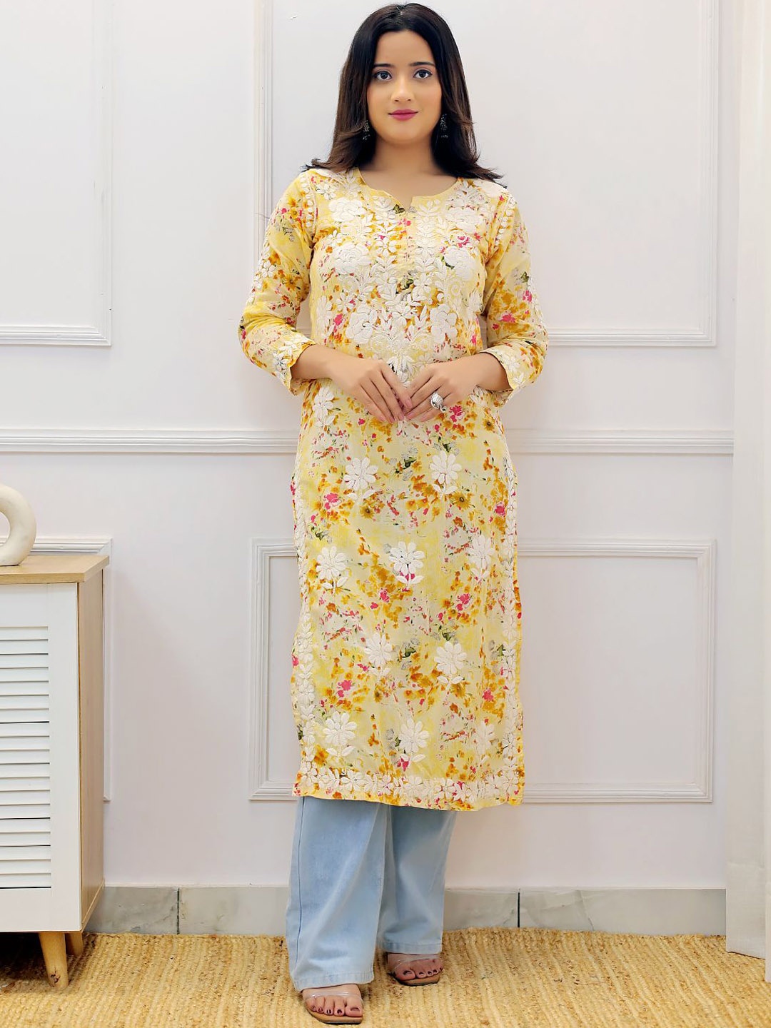 

The Chikan Label Women Floral Mulmul Printed & Embroidered Chikankari Straight Kurta, Yellow