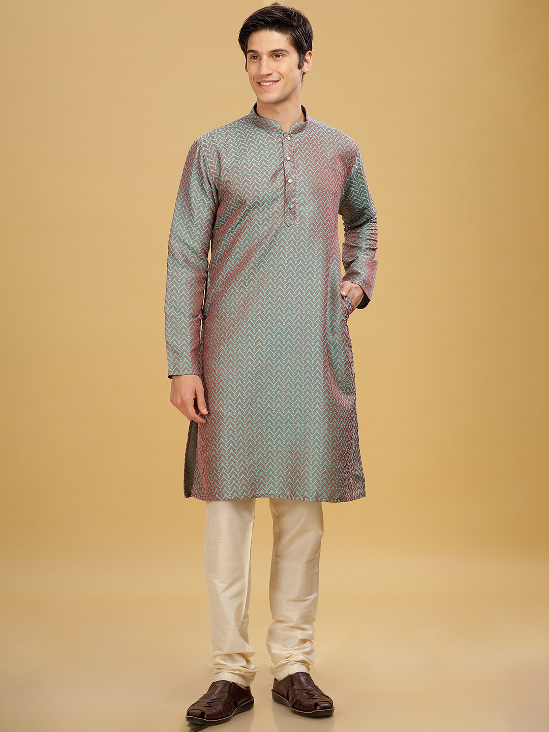 

Anouk Green Chevron Printed Mandarin Collar Straight Cotton Kurta