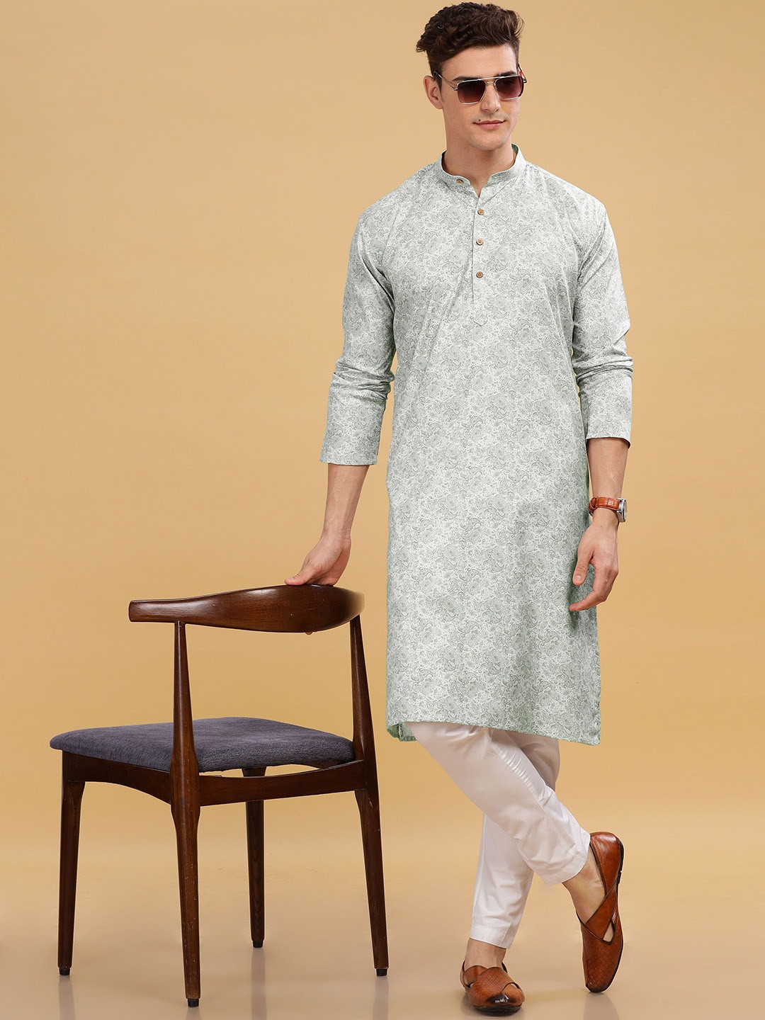 

Anouk Grey Ethnic Motifs Printed Mandarin Collar Straight Cotton Kurta