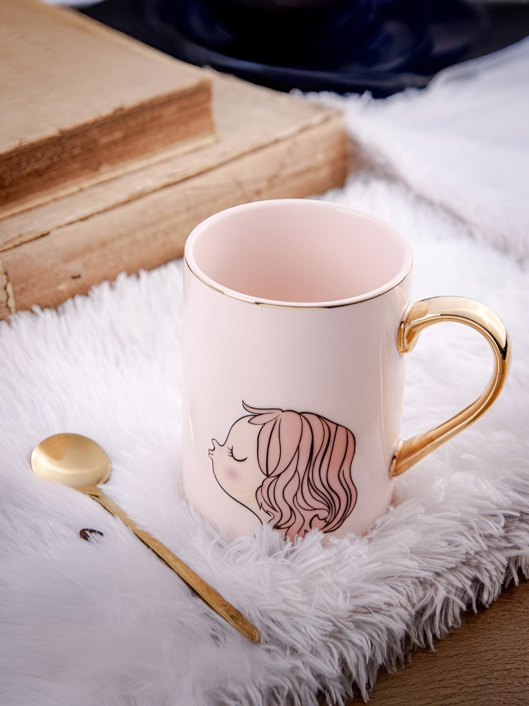 

giBOX Gold-Toned & Pink Printed Ceramic Matte Mug Gold Plated Handle