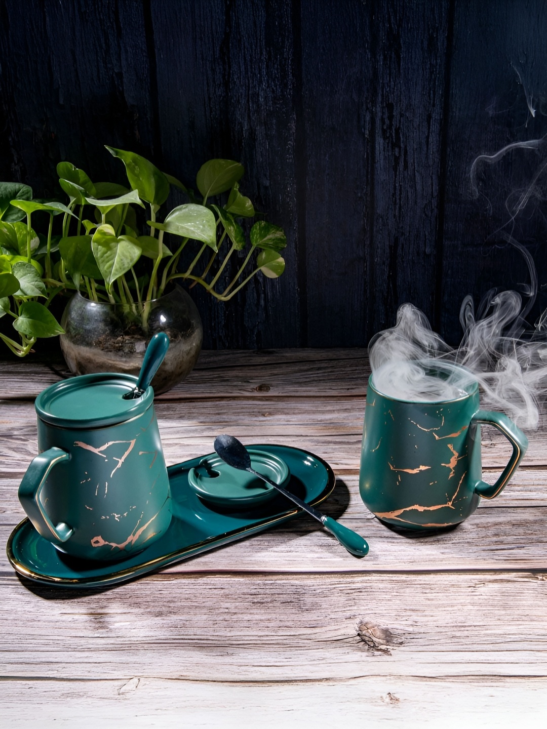 

giBOX Green & Gold Toned 7 Pieces Printed Ceramic Mugs With Lid Spoon & Tray