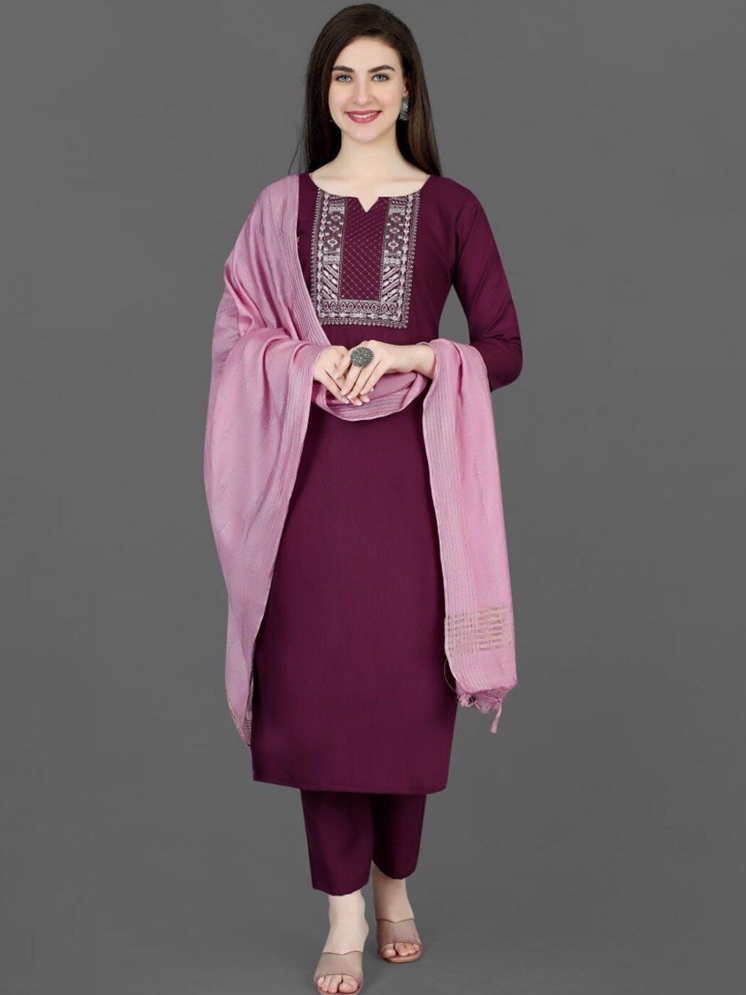 

REALLTREND Floral Yoke Design Thread Work Straight Kurta With Trousers & Dupatta, Purple