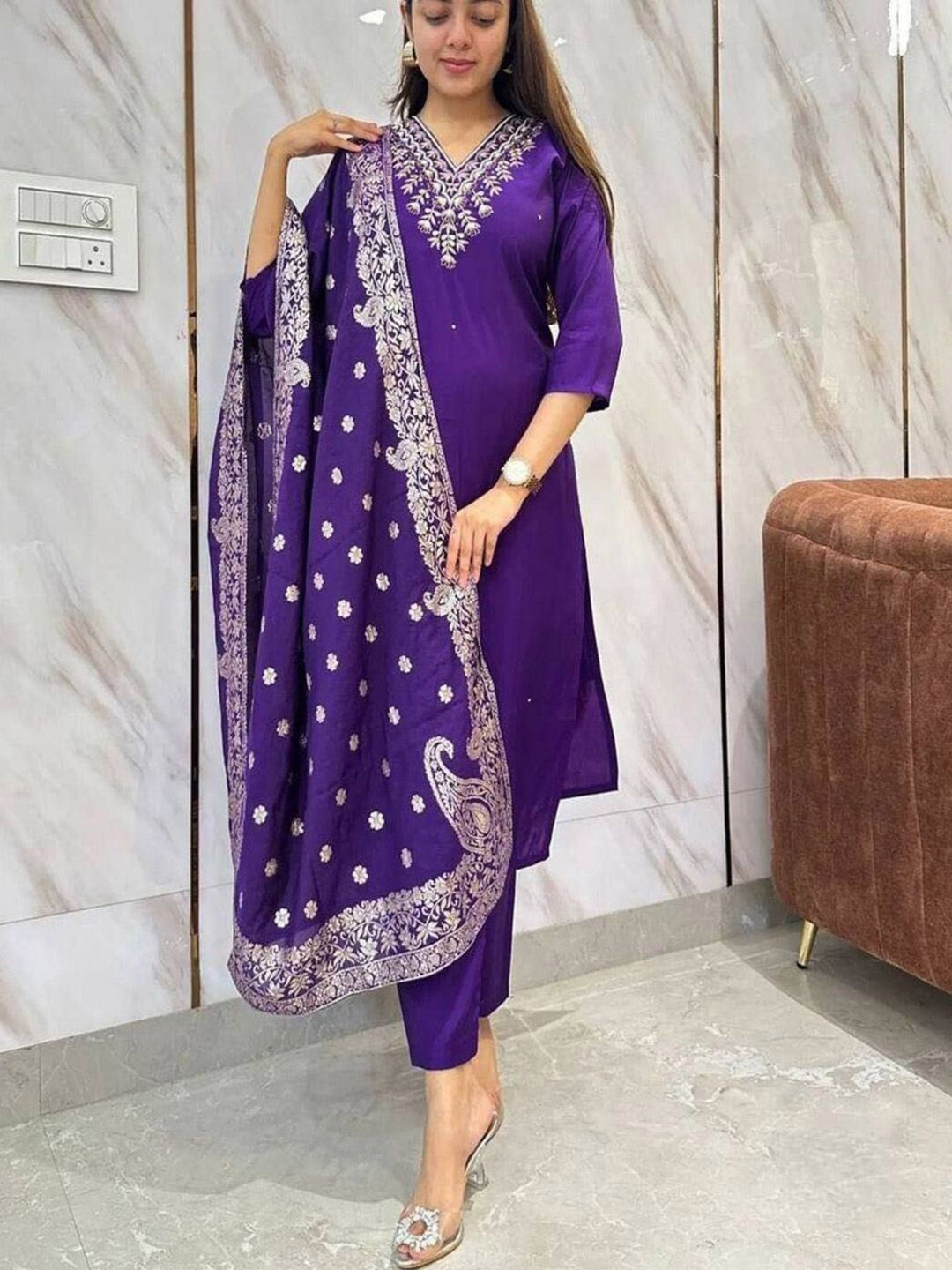 

REALLTREND Floral Yoke Design V-Neck Thread Work Straight Kurta With Trousers & Dupatta, Purple