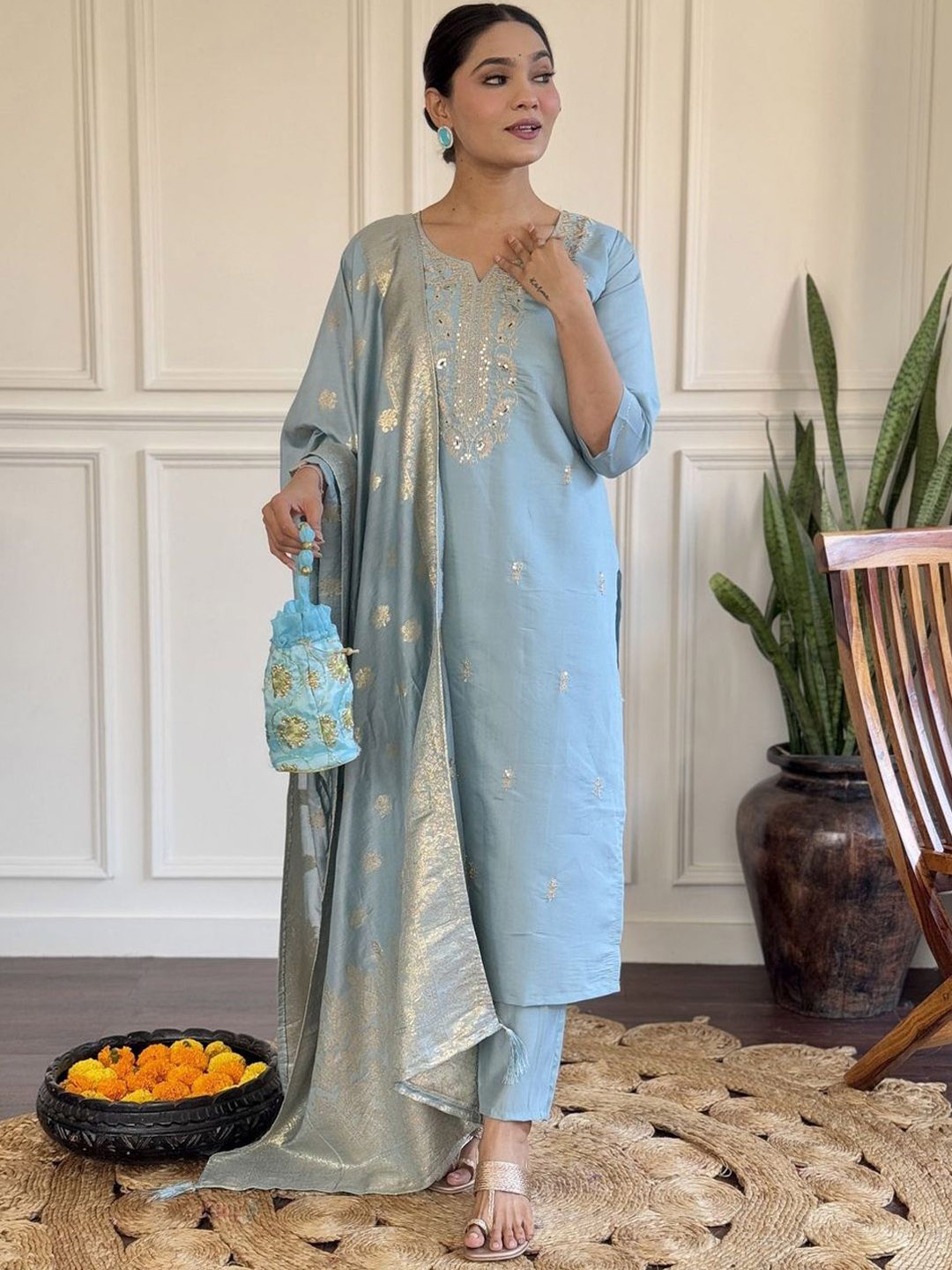 

REALLTREND Floral Embroidered Notch Neck Sequinned Straight Kurta With Trousers & Dupatta, Turquoise blue