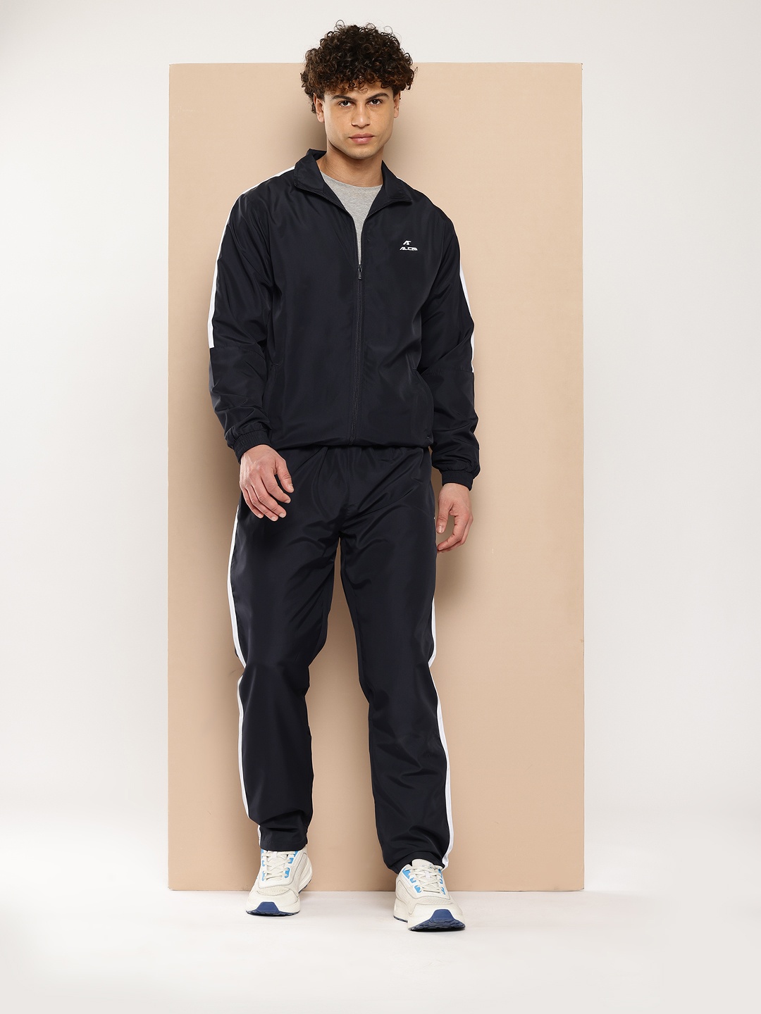 

Alcis Men Striped Tracksuits, Navy blue