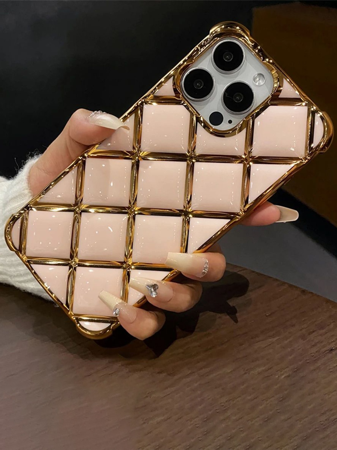 

Luxury Kase LK152 Plating Diamond Lattice Grid iPhone 15 Pro Back Case, Gold
