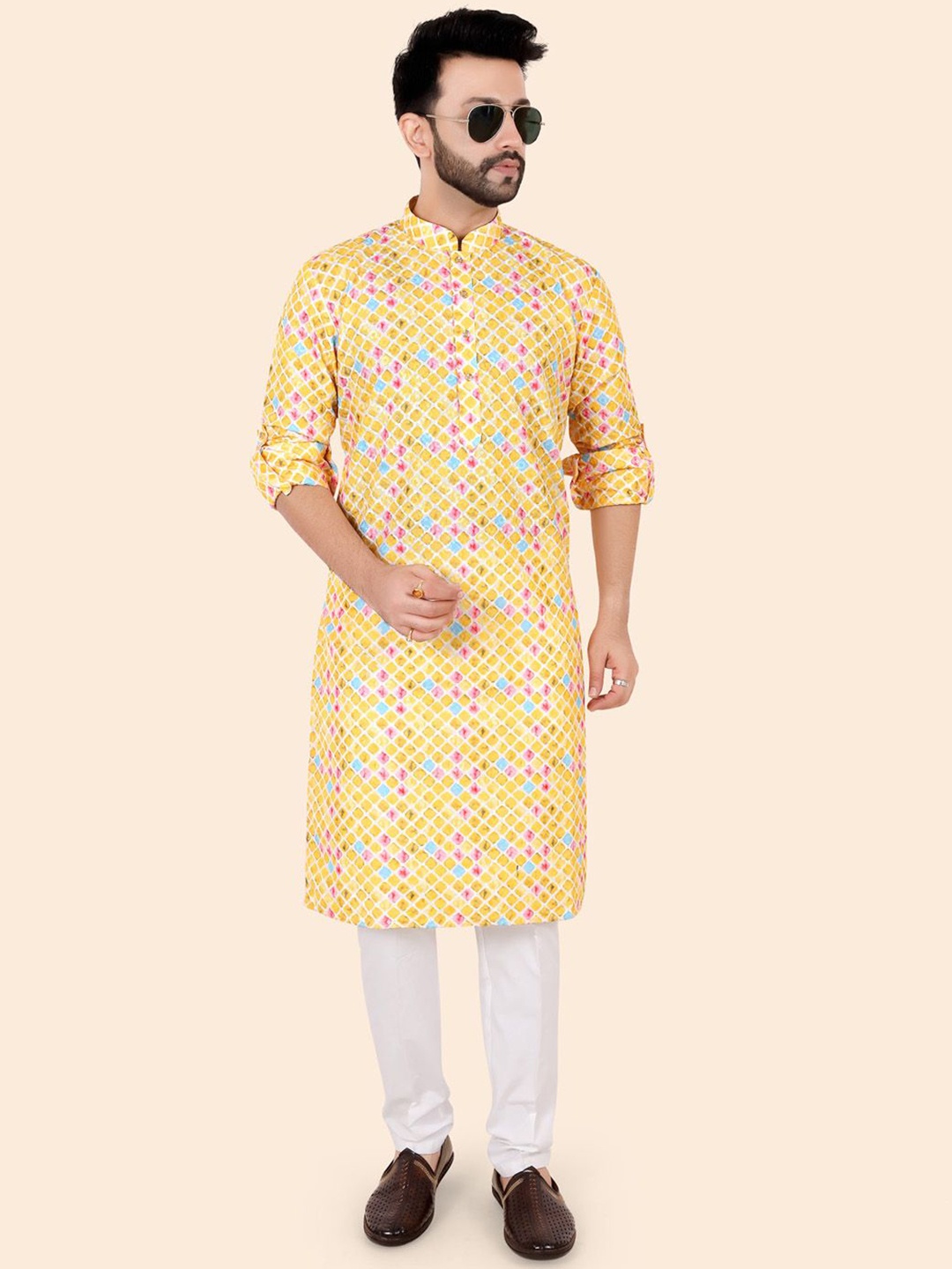 

Ethniks Neu-Ron Men Printed Regular Kurta with Pyjamas, Gold