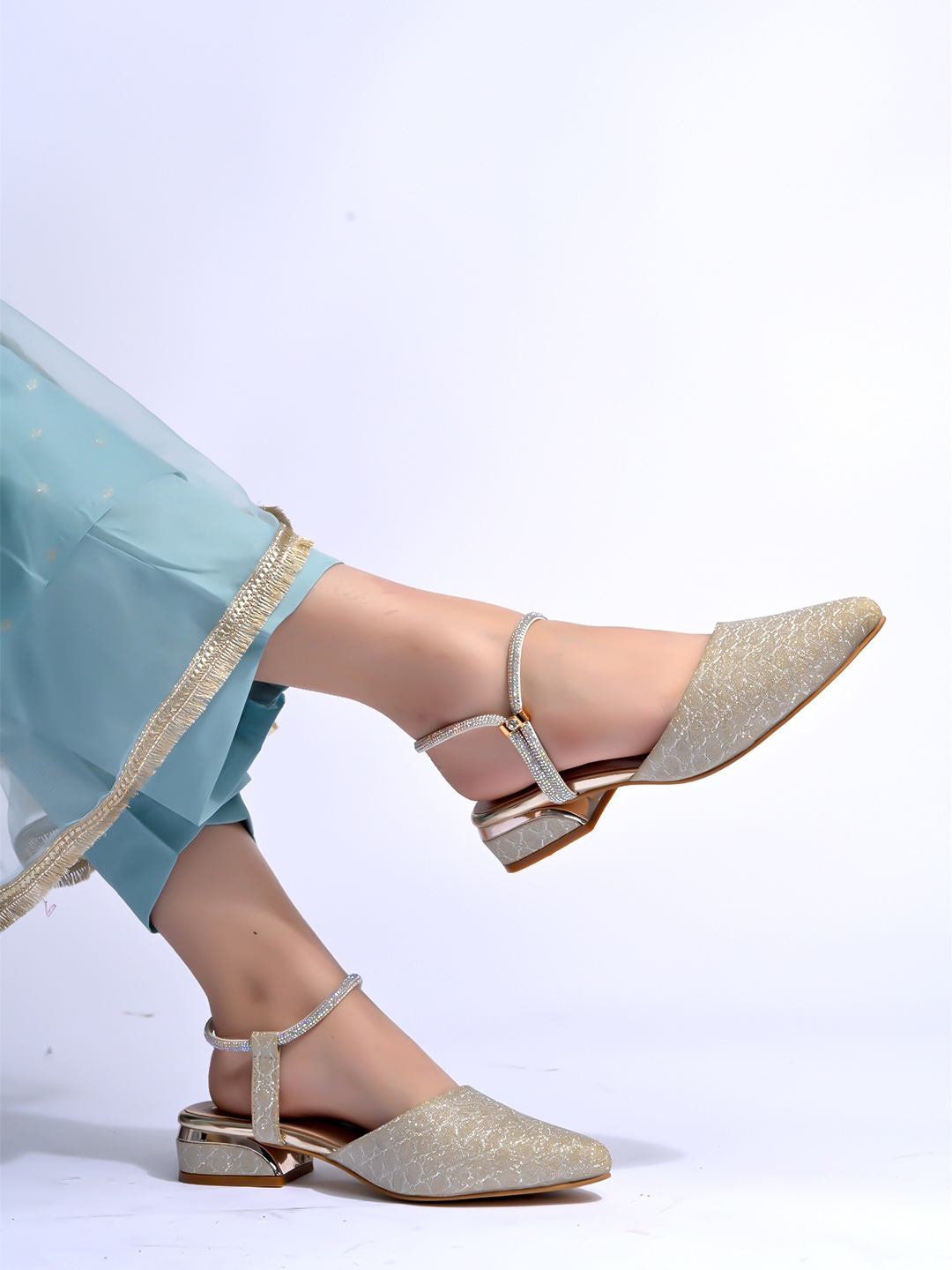 

Shoetopia Embellished Block Pumps with Bows, Gold
