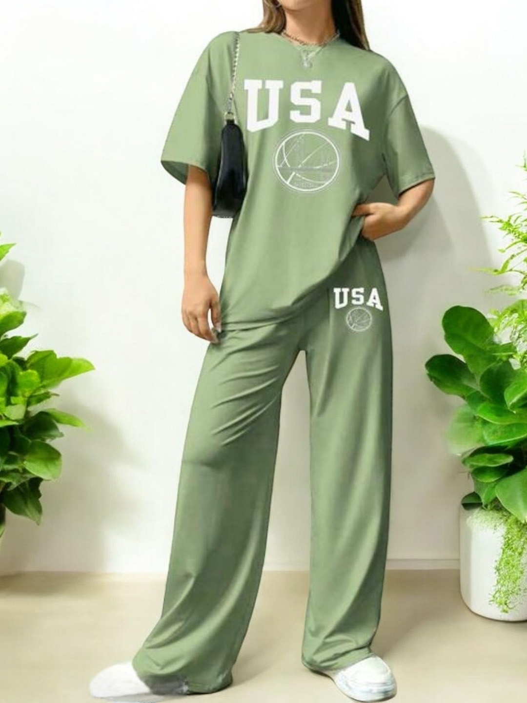 

My Swag Typography Printed Round Neck T-Shirt With Trouser, Green