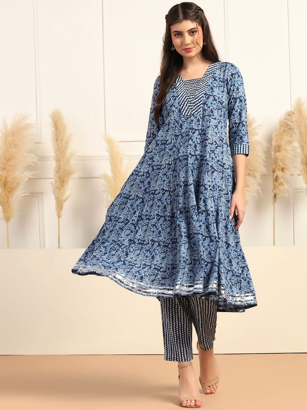 

Sangria Blue Floral Printed Pure Cotton Anarkali Kurta And Trousers