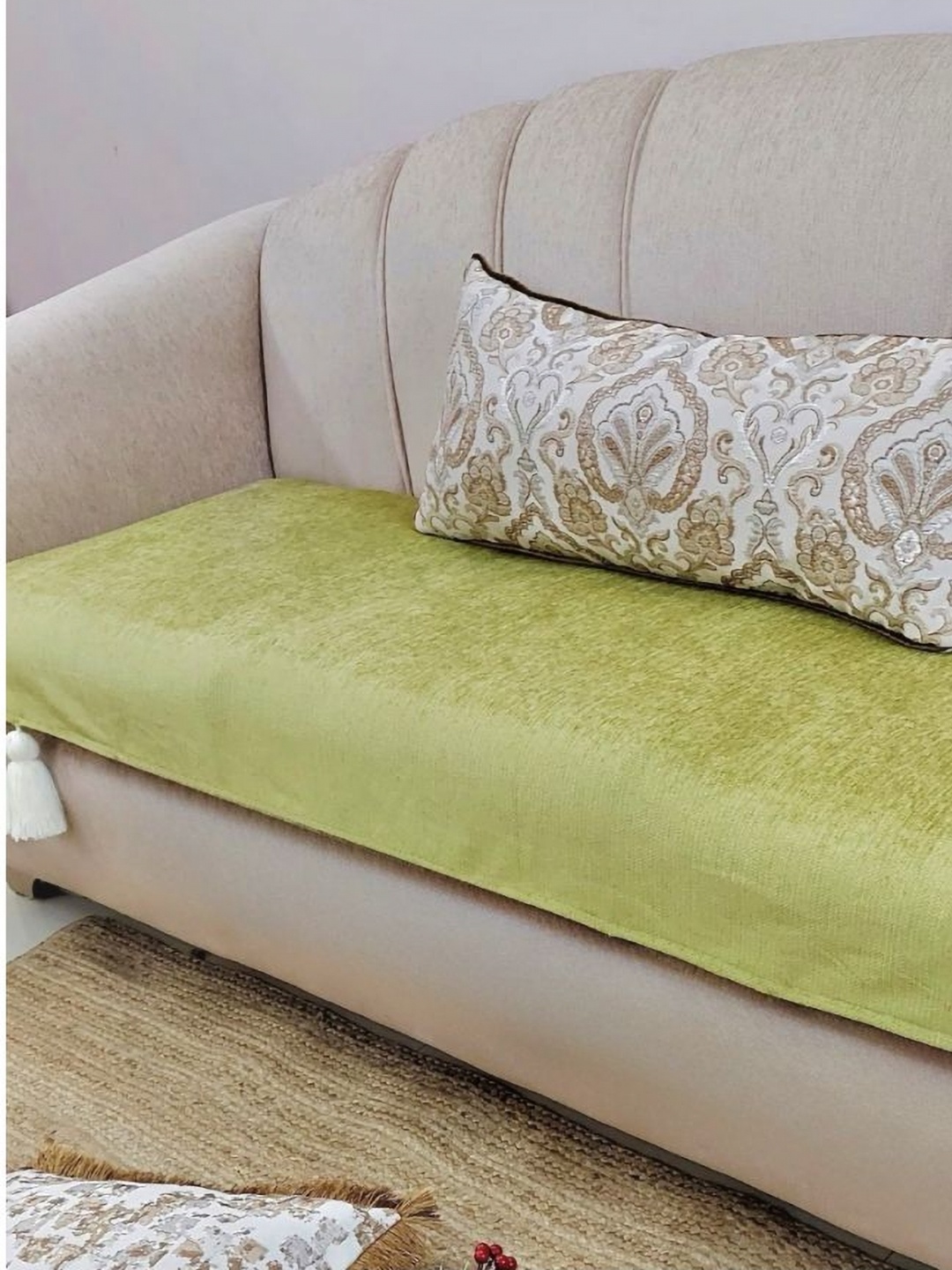 

THROWPILLOW Olive Green & White 4-Seater Sofa Cover With Corner Tassels
