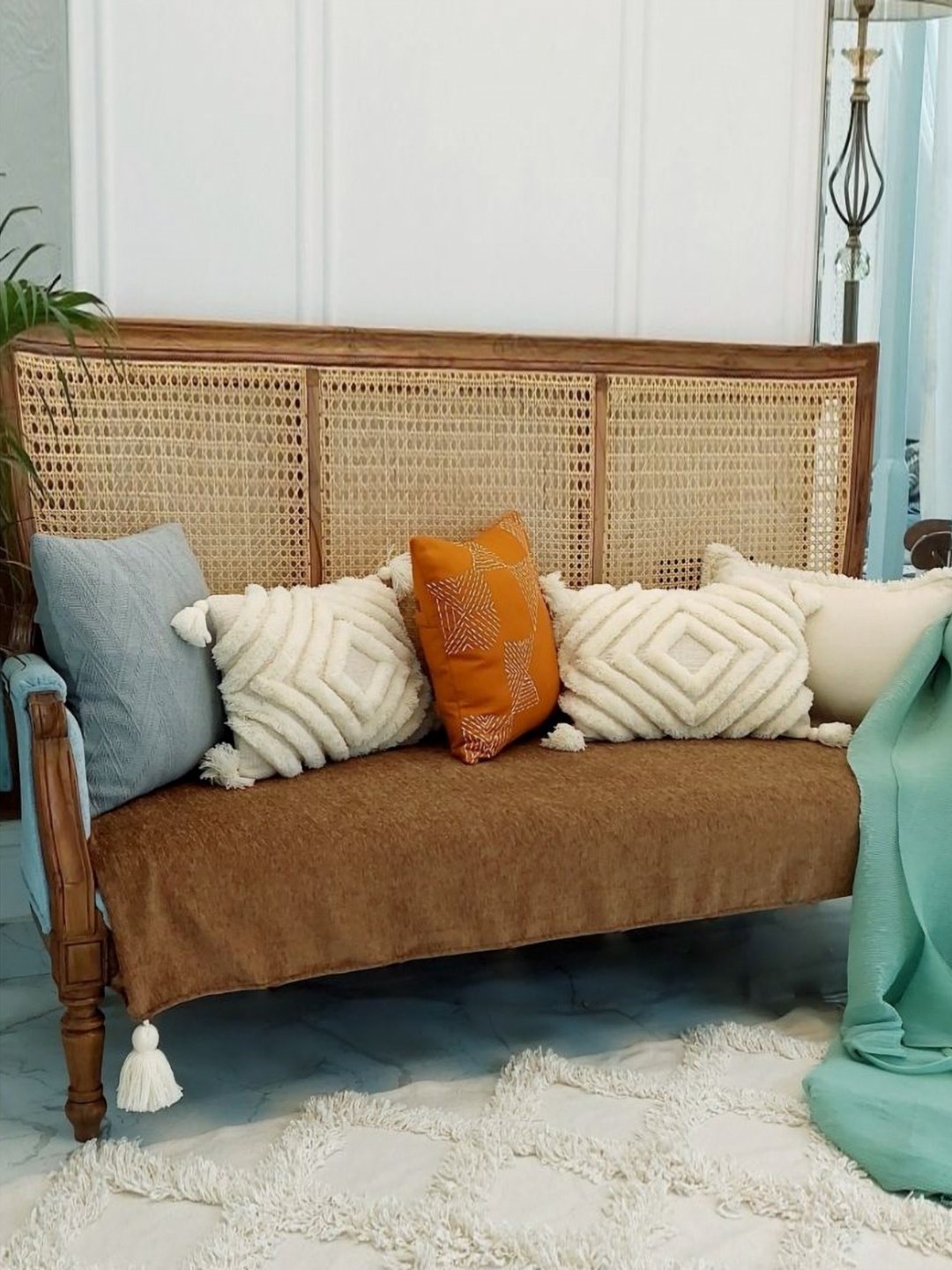

THROWPILLOW Camel Brown & White 2-Seater Sofa Cover With Corner Tassels