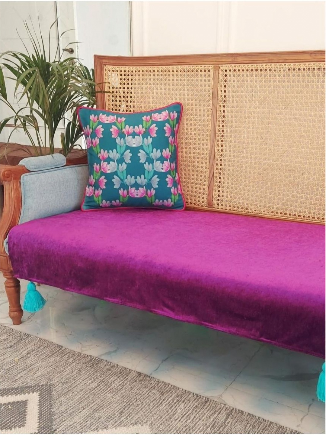 

THROWPILLOW Purple & Blue 4-Seater Sofa Cover With Corner Tassels