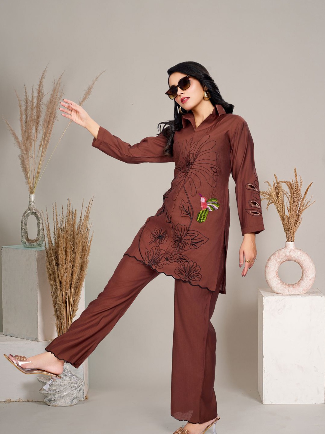 

Kaftanize Embroidered Pure Cotton Tunic With Trousers Co-Ords, Brown