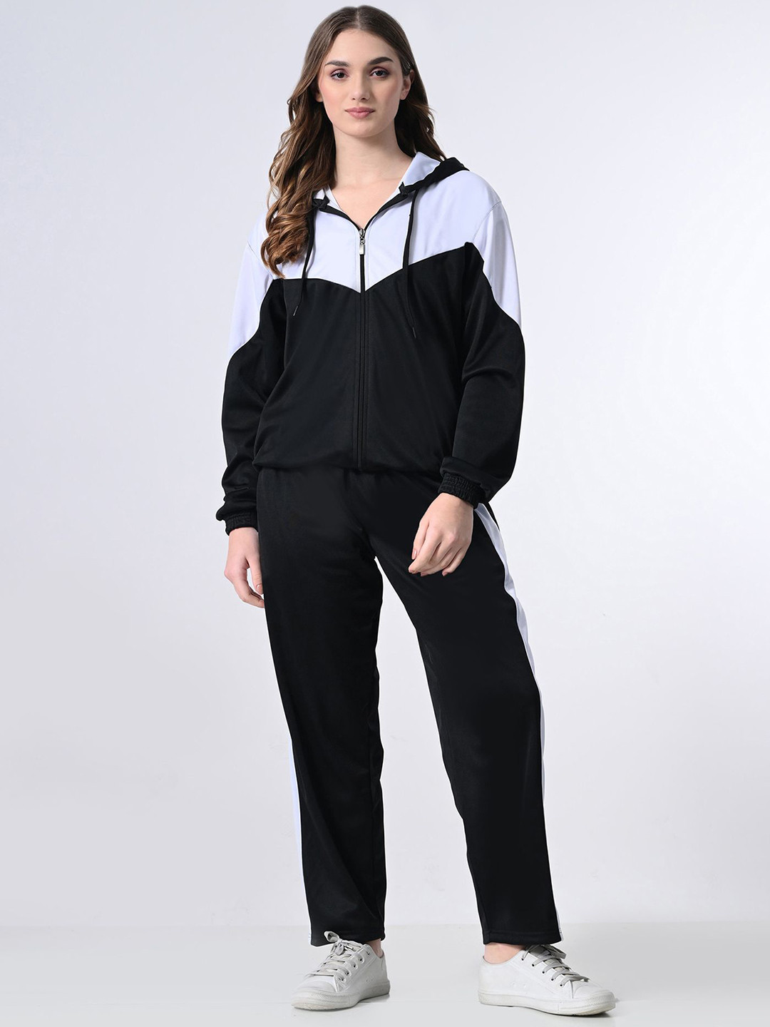 

BAESD Women Colourblocked High Rise Hoodie Tracksuits, Black