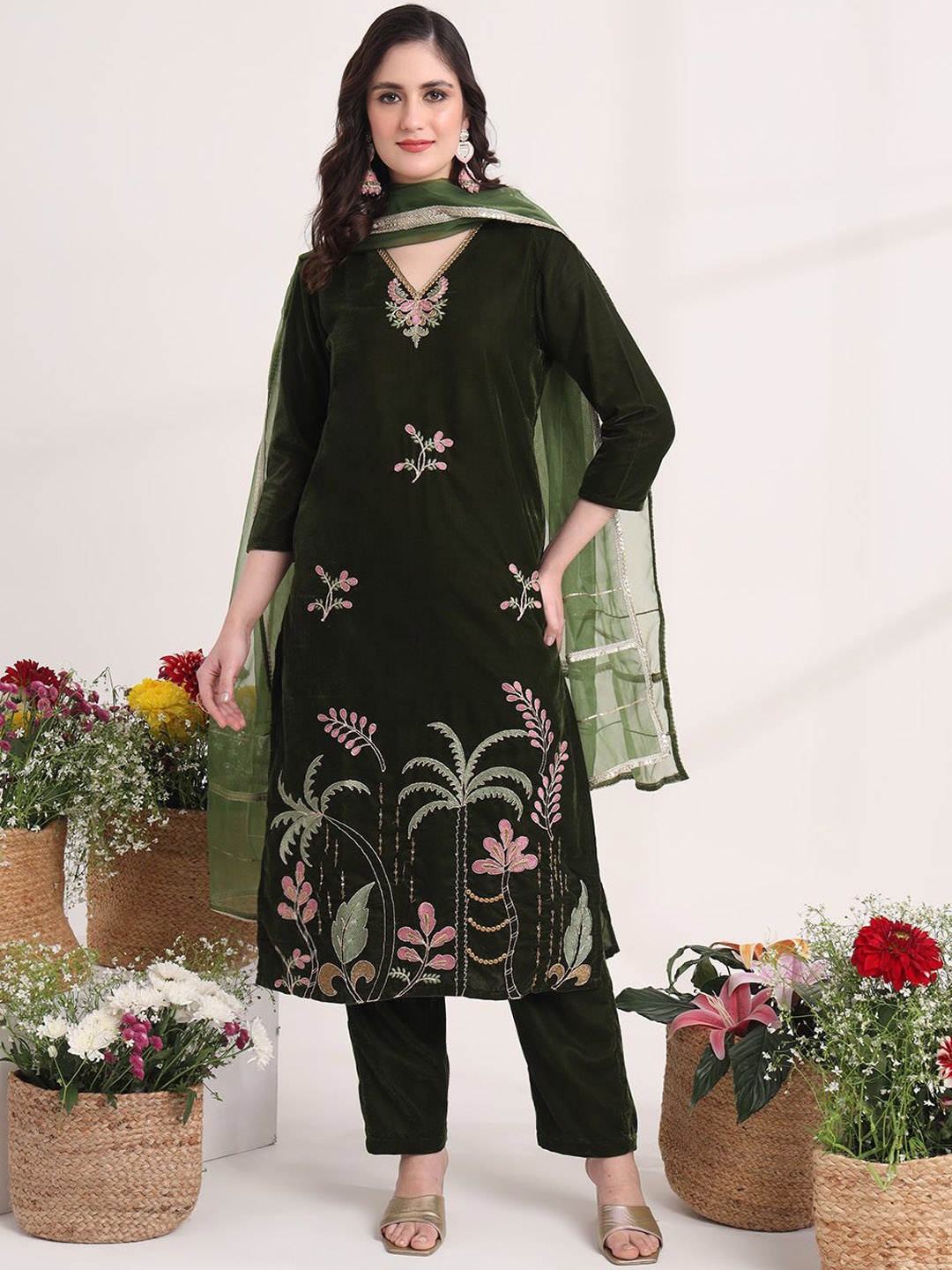 

Yufta Floral Embroidered Thread Work Velvet Straight Kurta with Trousers & Dupatta, Olive