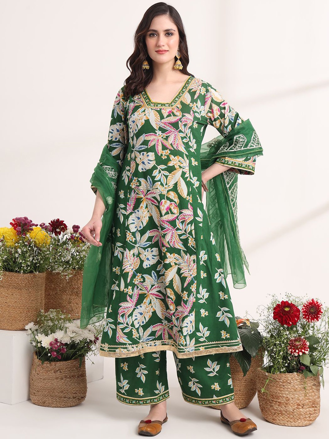 

Yufta Floral Printed Pure Cotton A-Line Kurta with Trousers & Dupatta, Green