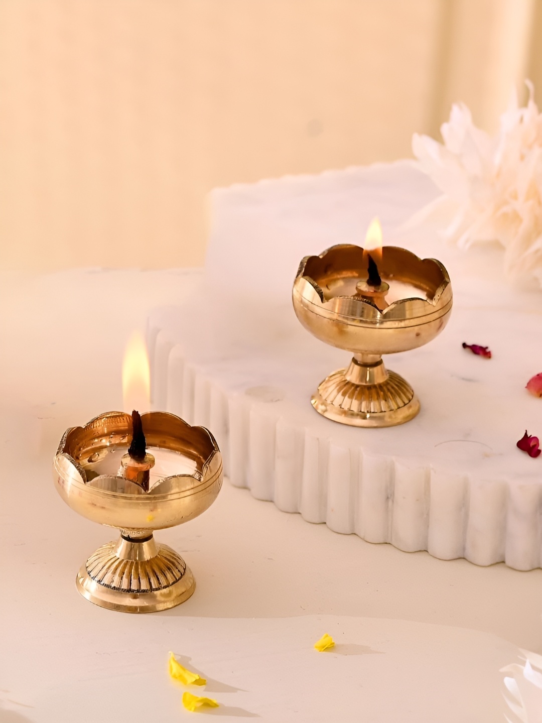 

CraftVatika Gold-Toned 2 Pieces Textured Lotus Flower Diyas