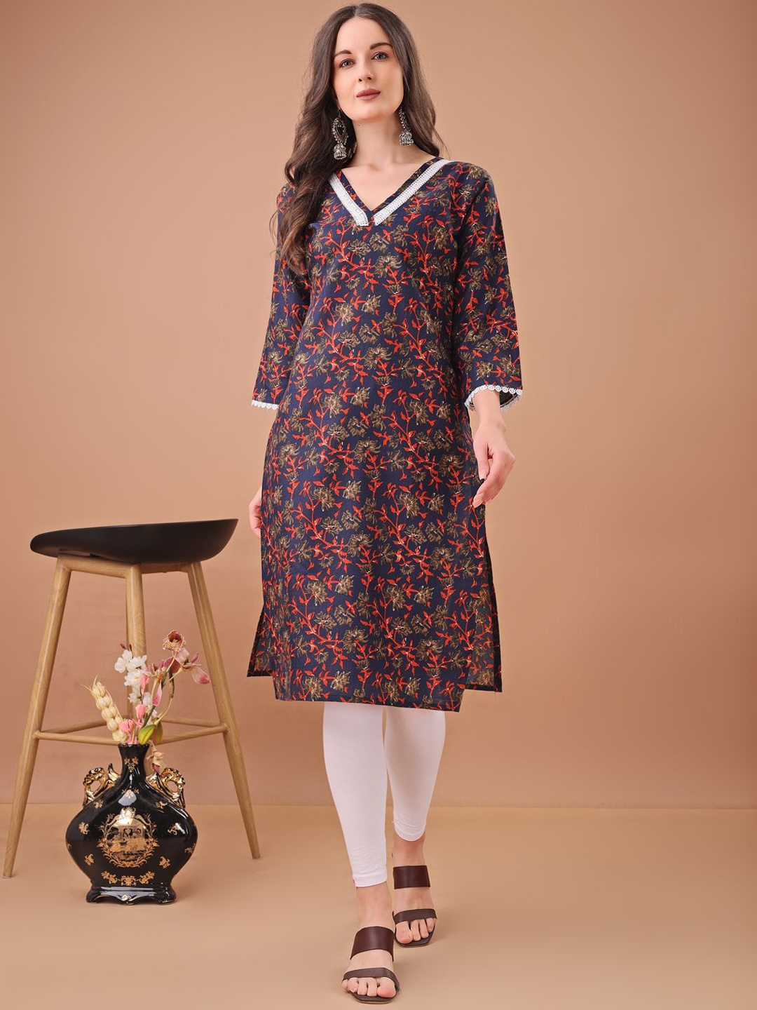 

Valdona Floral Printed V-Neck Pure Cotton Straight Kurta, Navy blue