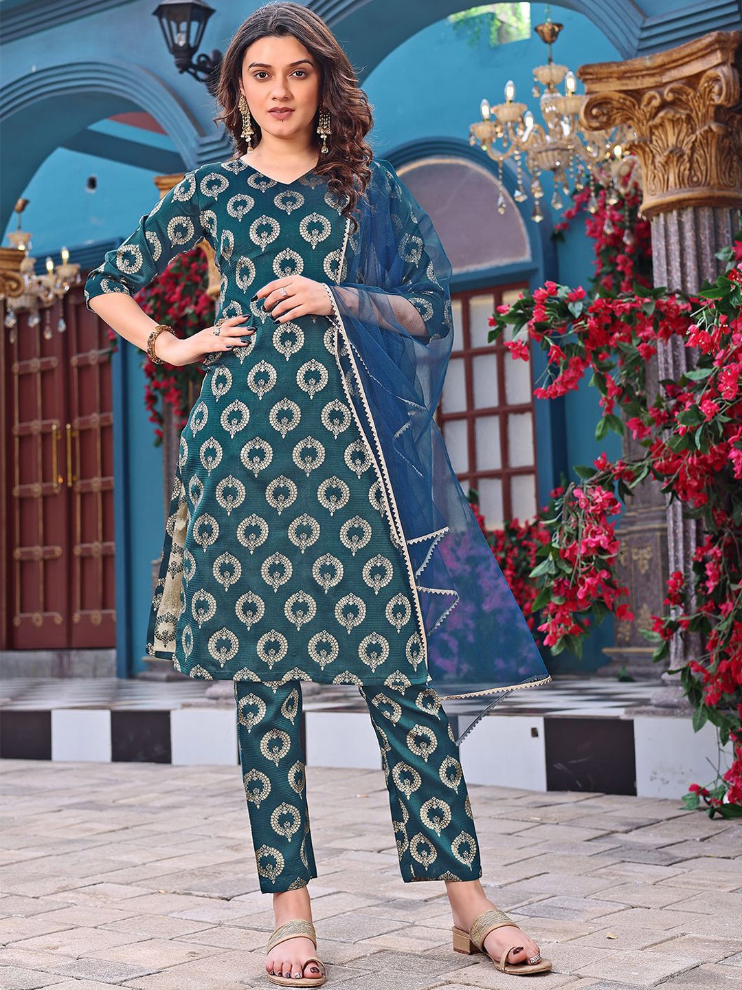 

Kedar Fab Ethnic Motifs Woven Design V-Neck Straight Kurta, Blue