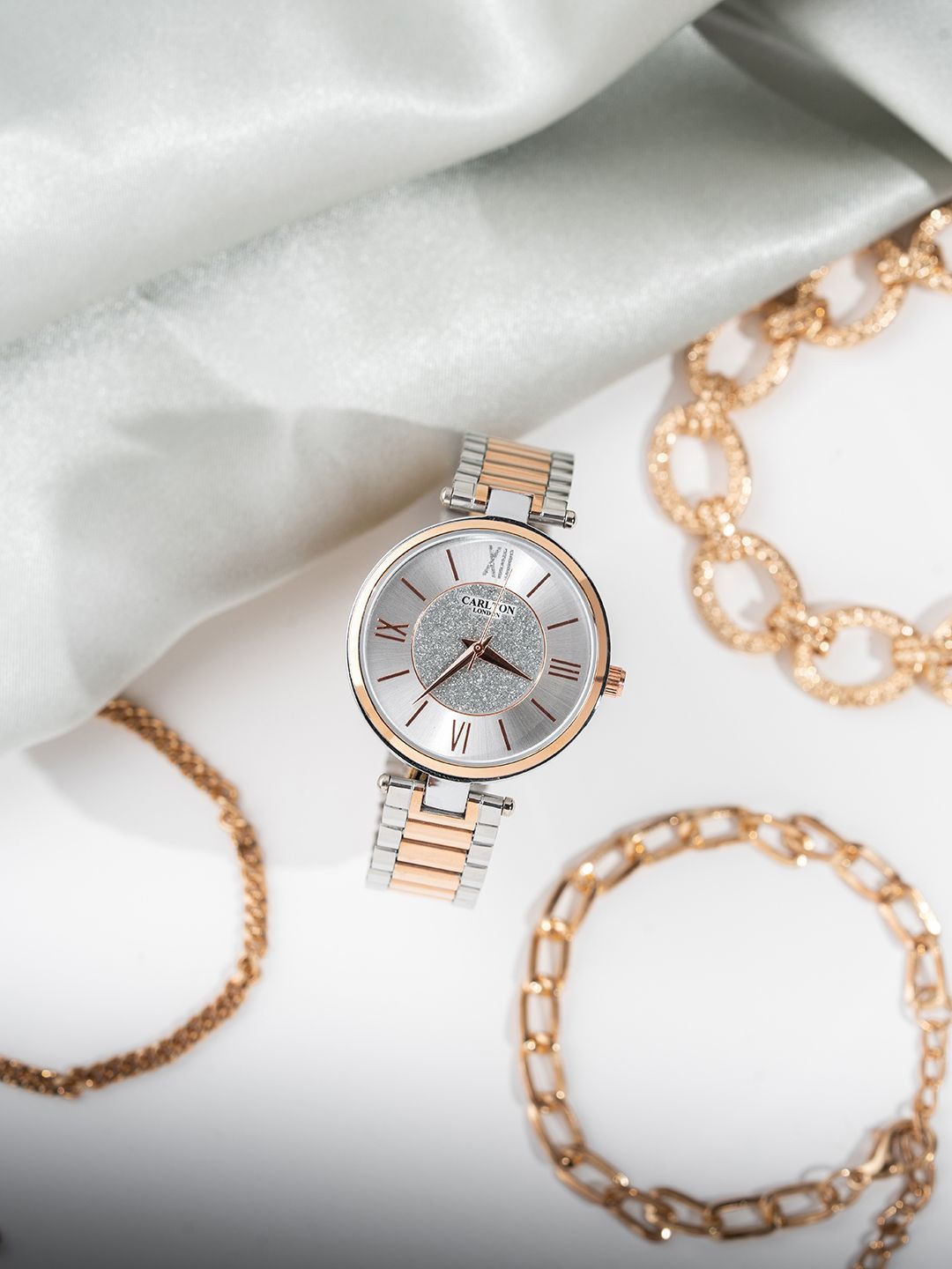 

Carlton London Women Set Of 4 Watch Gift Set With Bracelet CLPLG079-Multi, Gold