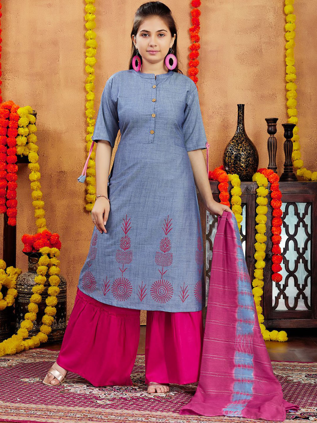 

BAESD Girls Floral Printed Mandarin Collar Pure Cotton A-Line Kurta, Blue