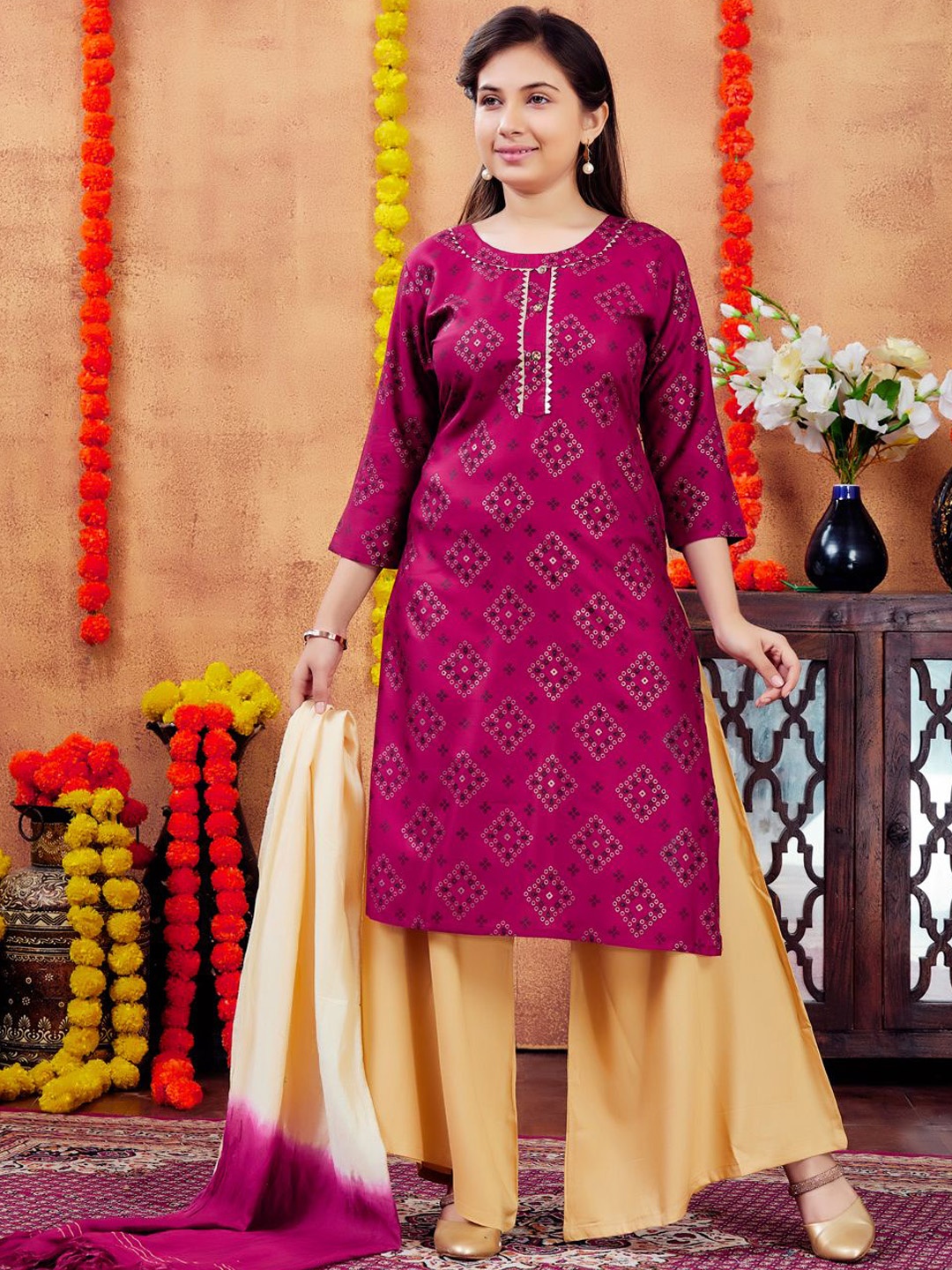 

BAESD Girls Bandhani Printd Round Neck Pure Cotton Straight Kurta, Maroon