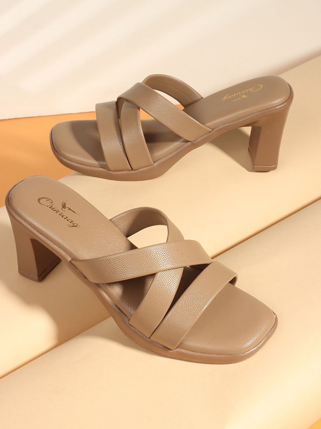 

CHINRAAG Women Platform Sandals, Beige