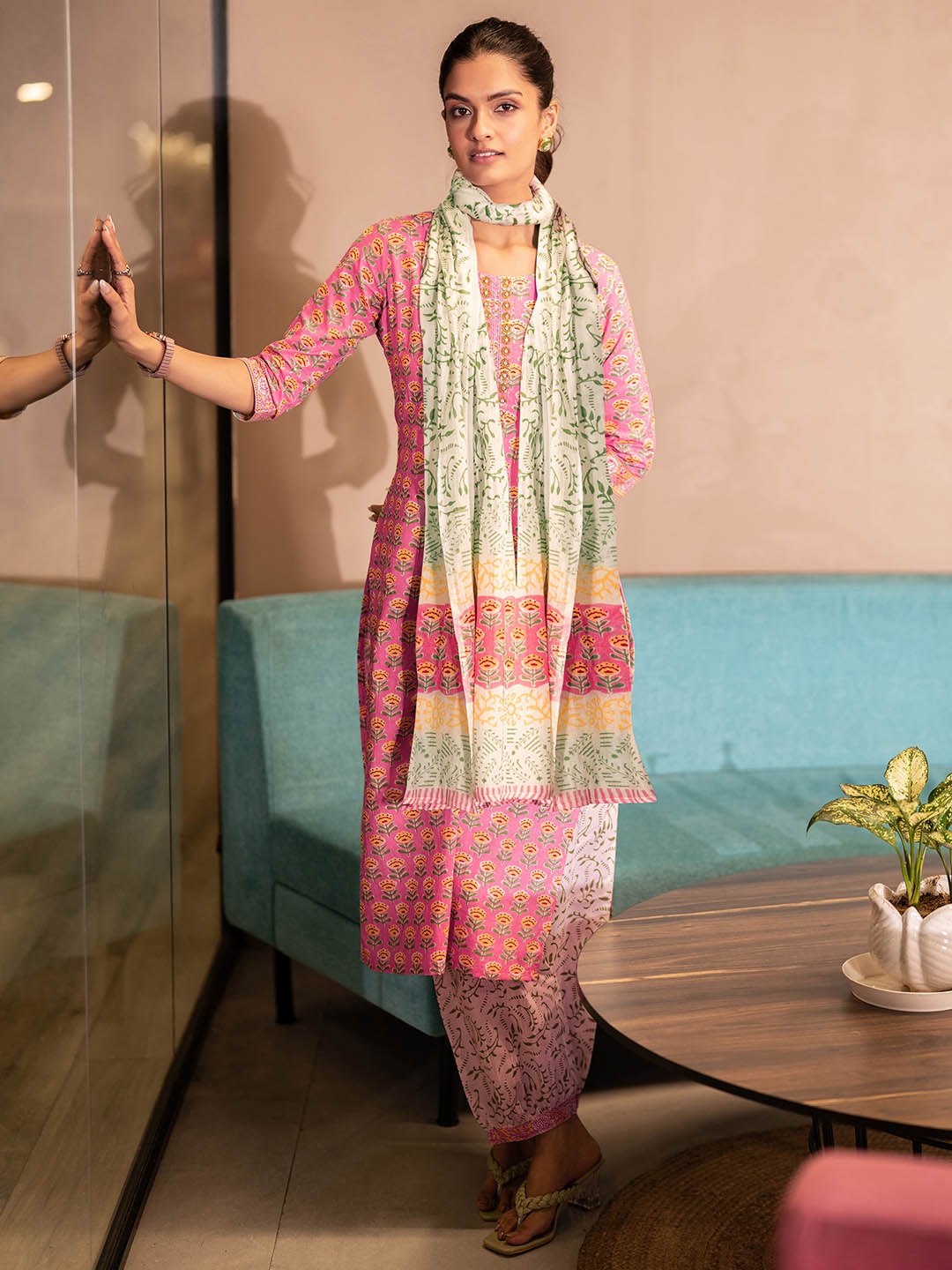 

Libas Pink Floral Printed Round Neck Straight Kurta With Salwar And Dupatta