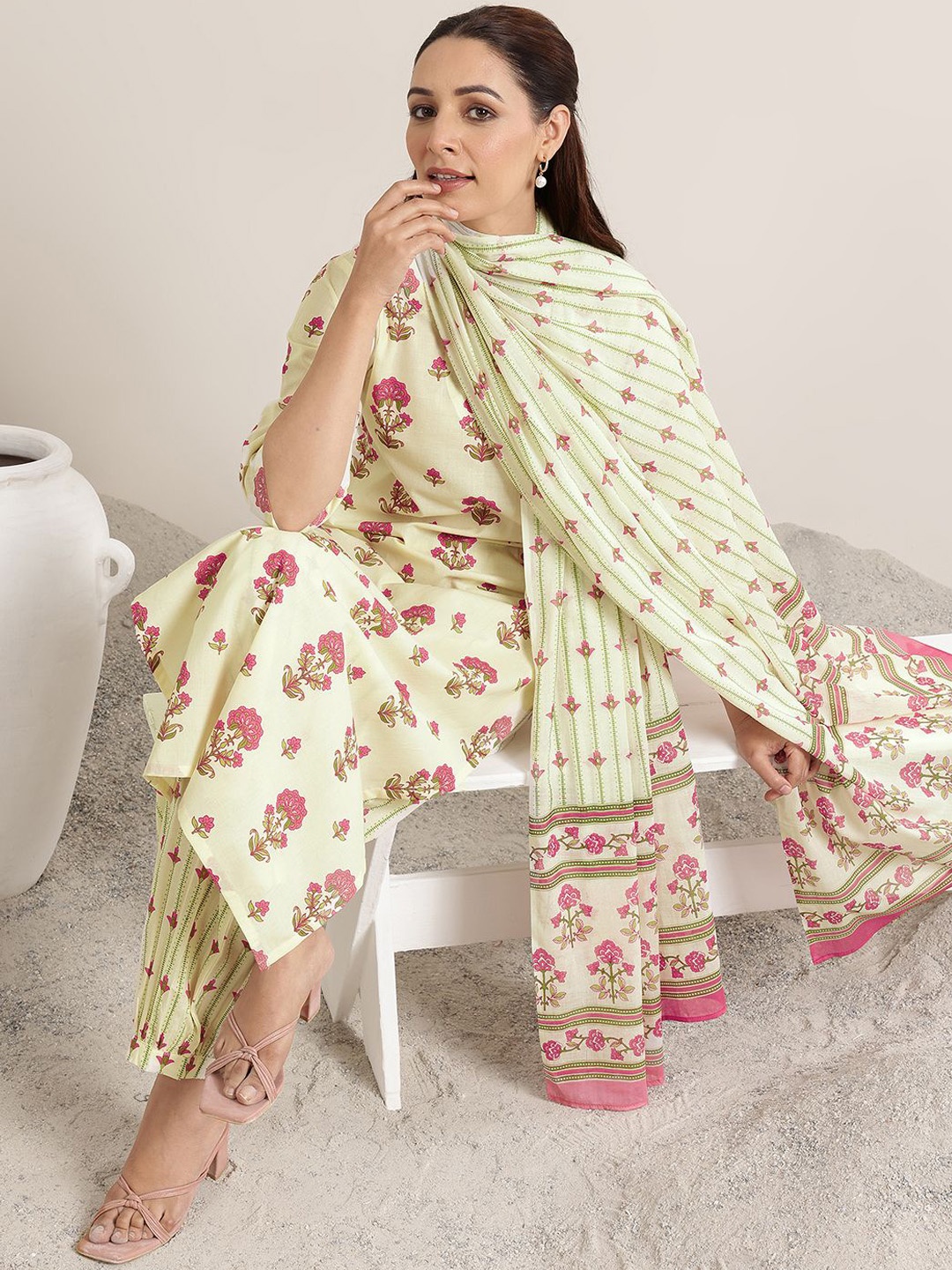 

Libas Off White Floral Printed Keyhole Neck Straight Kurta With Salwar & Dupatta