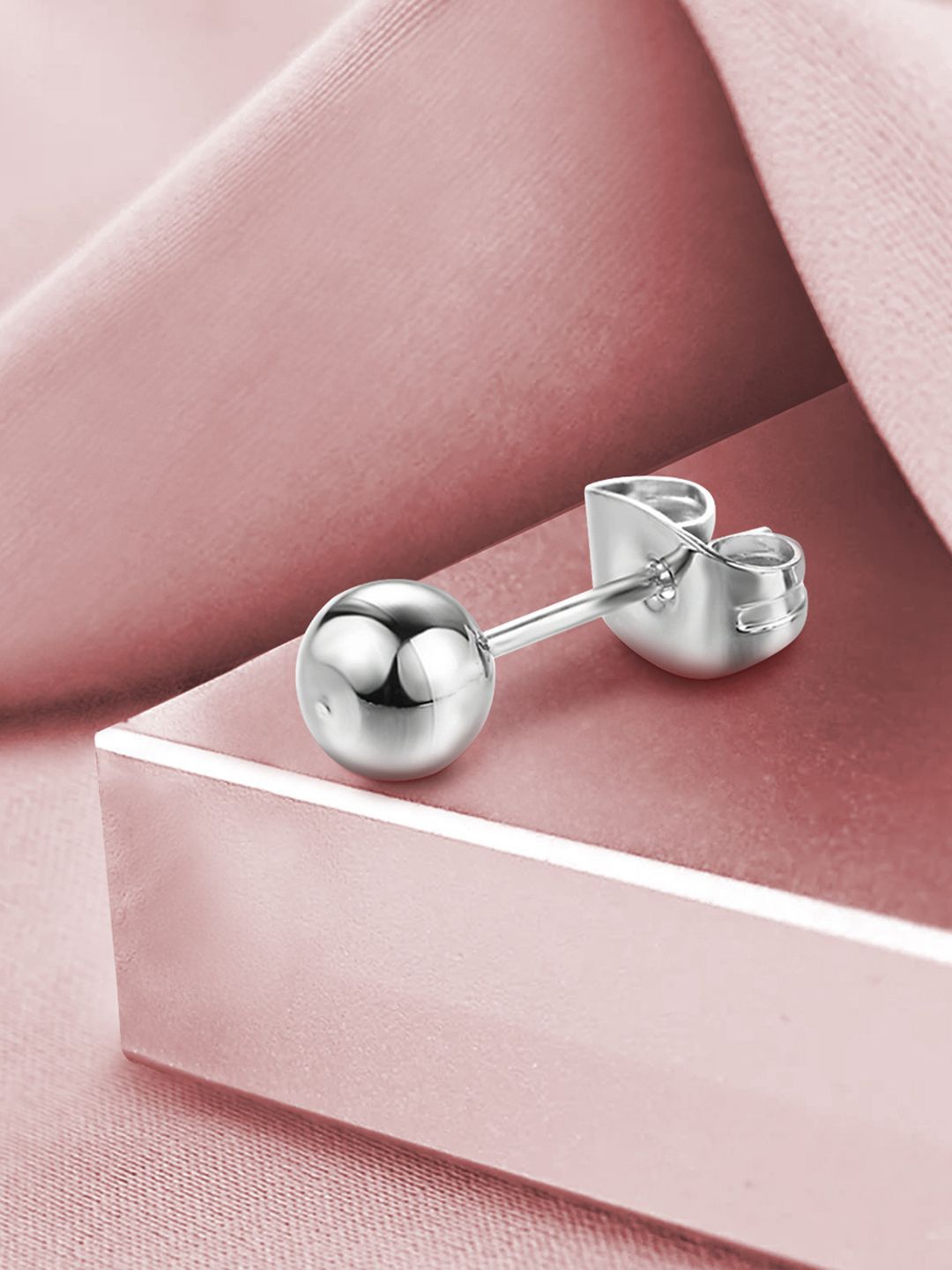 

Peora Silver-Plated Spherical Shaped Stud
