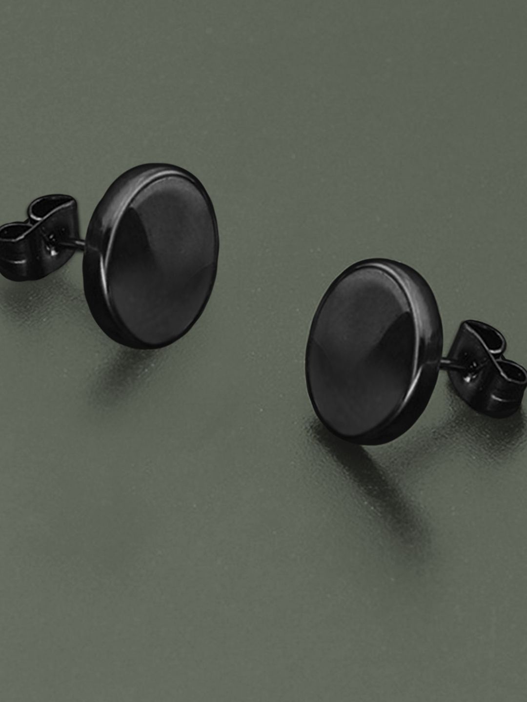 

Peora Stainless Steel Silver-Plated Circular Shaped Studs, Black