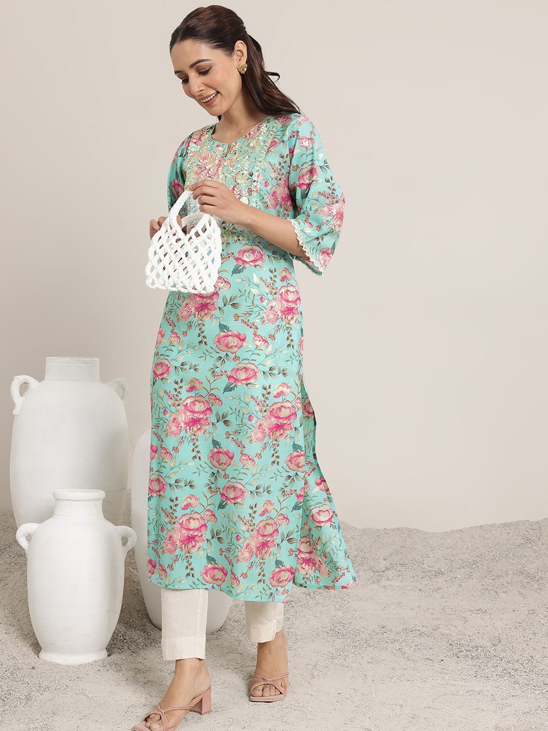 

Libas Floral Printed Embroidered Notch Neck Kurta, Blue