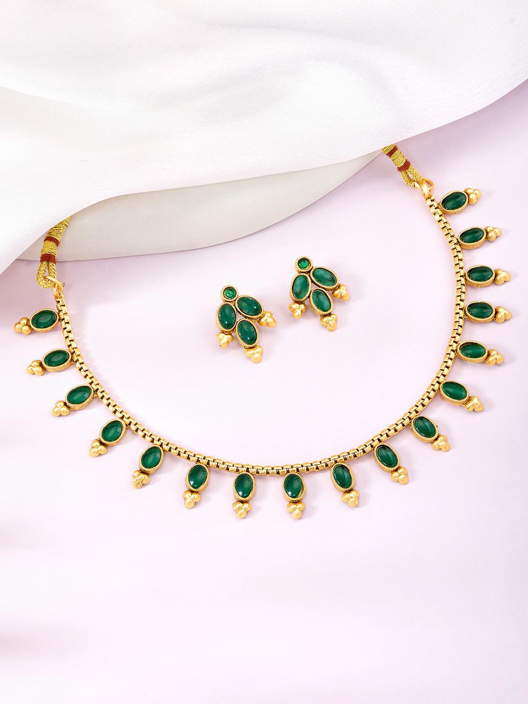 

Peora Gold Plated Stone Studded Jewellery Set